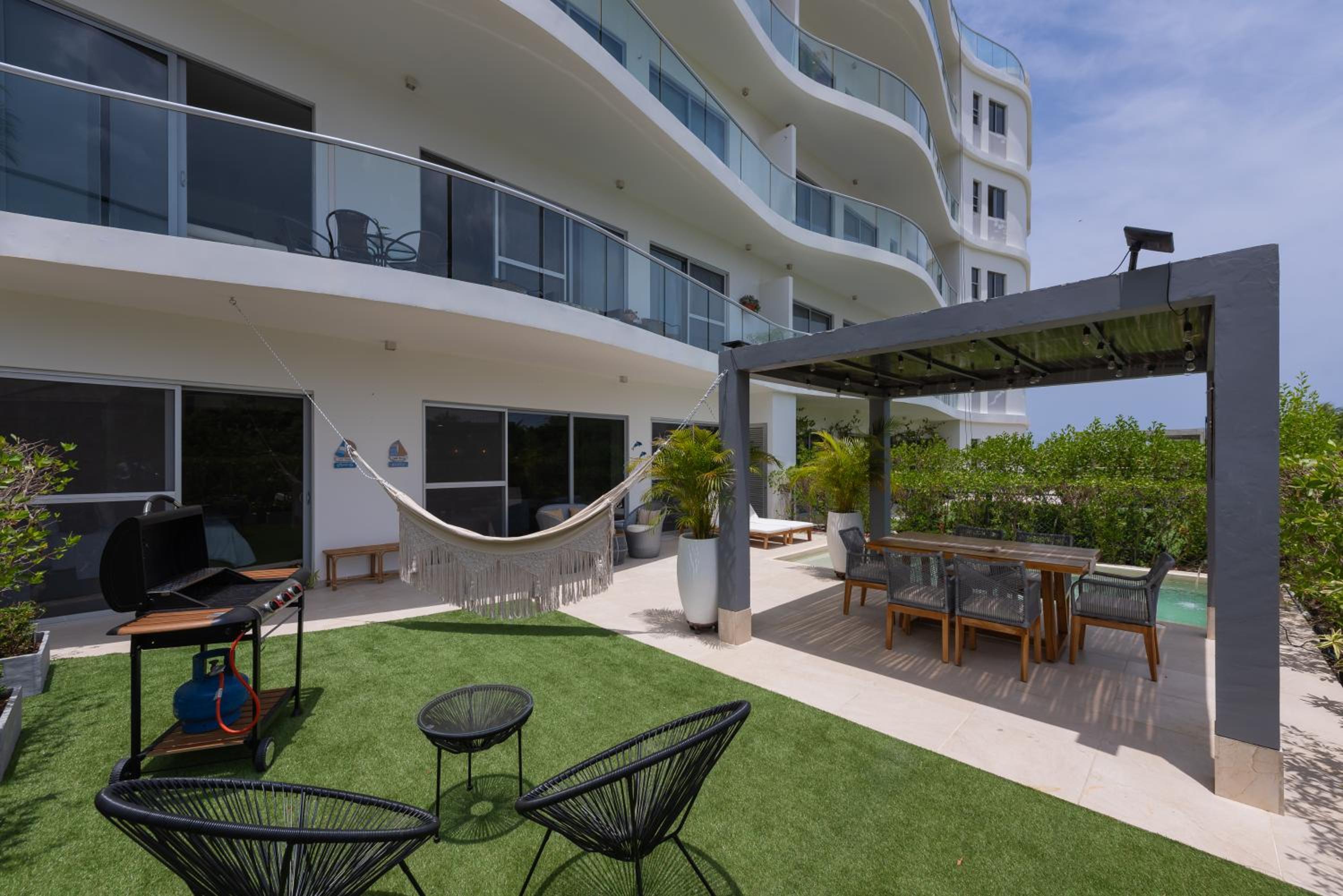 Lujoso Apartamento Con Salida Directa A La Playa Edificio Morros Eco