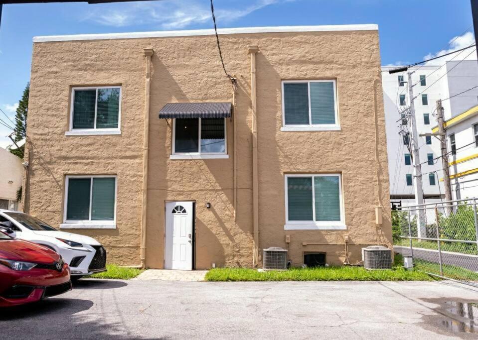 Homey Little Havana Apt Centrally located Hv4