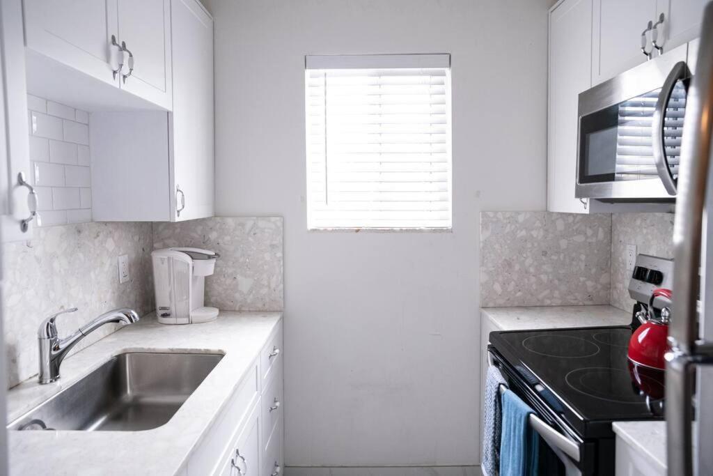 Homey Little Havana Apt Centrally located Hv4