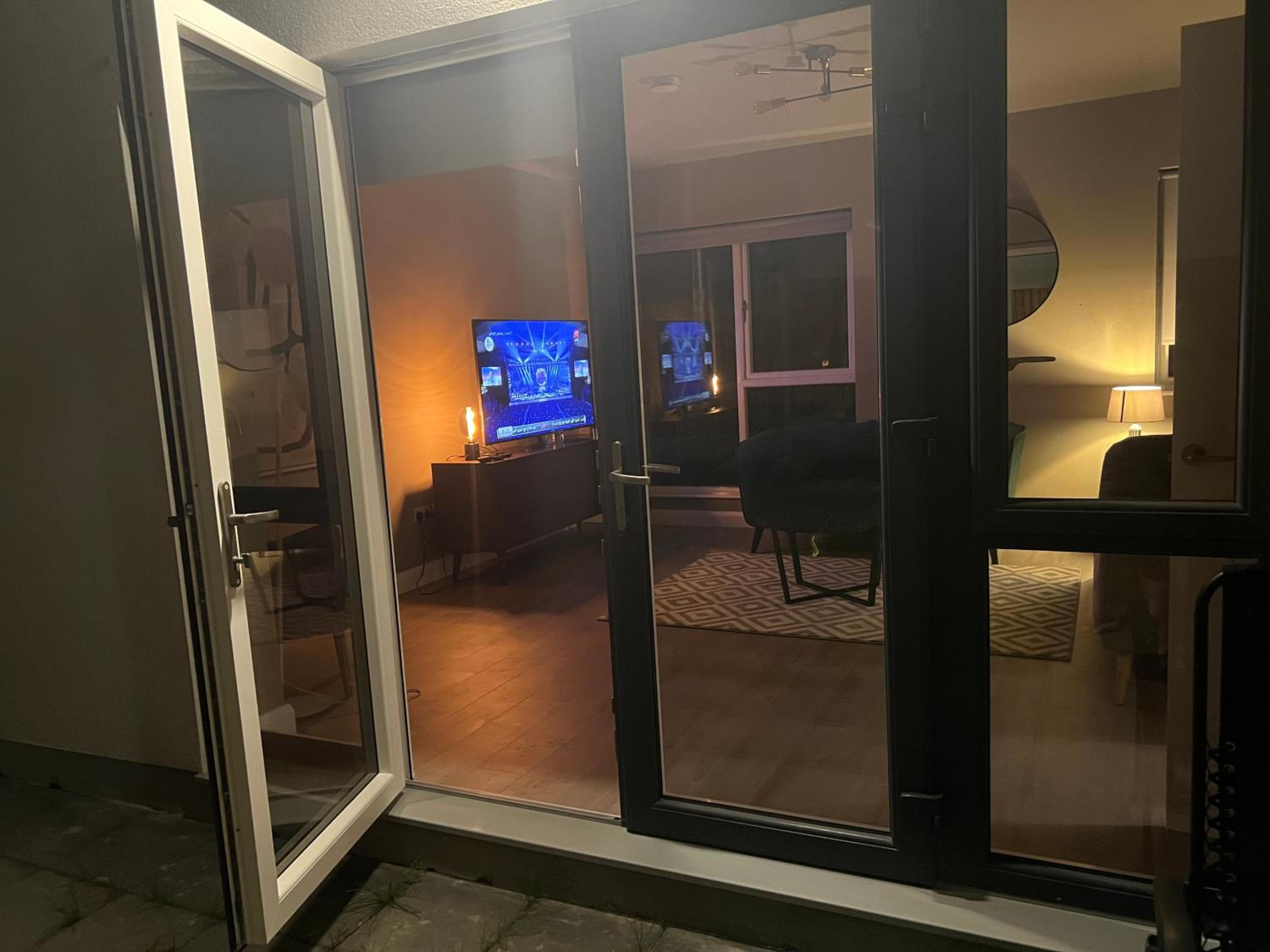 3 bed rooms Vip family house
