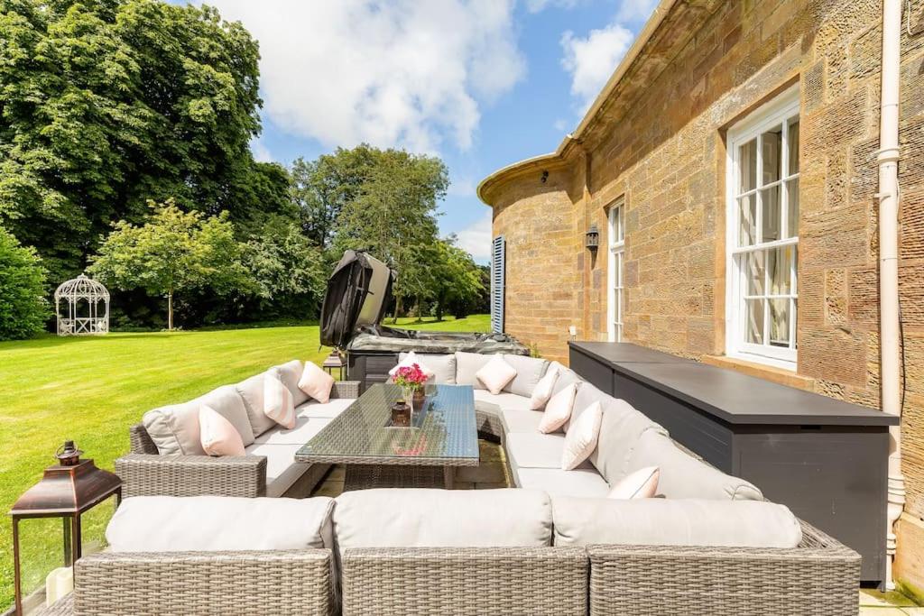 Luxury Scottish Manor house + jacuzzi + bbq cabin + helipad view 5