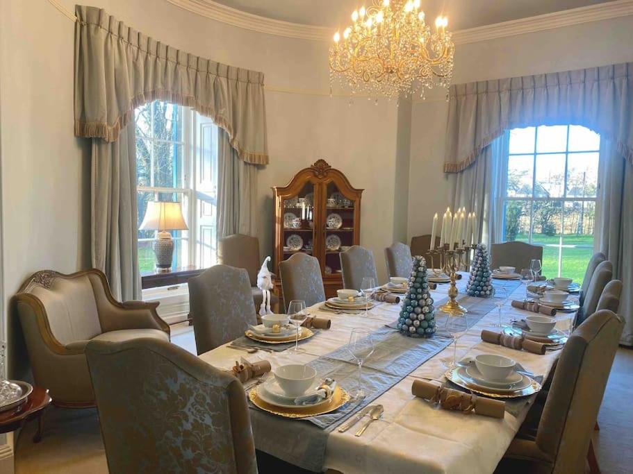 Luxury Scottish Manor house + jacuzzi + bbq cabin + helipad view 3
