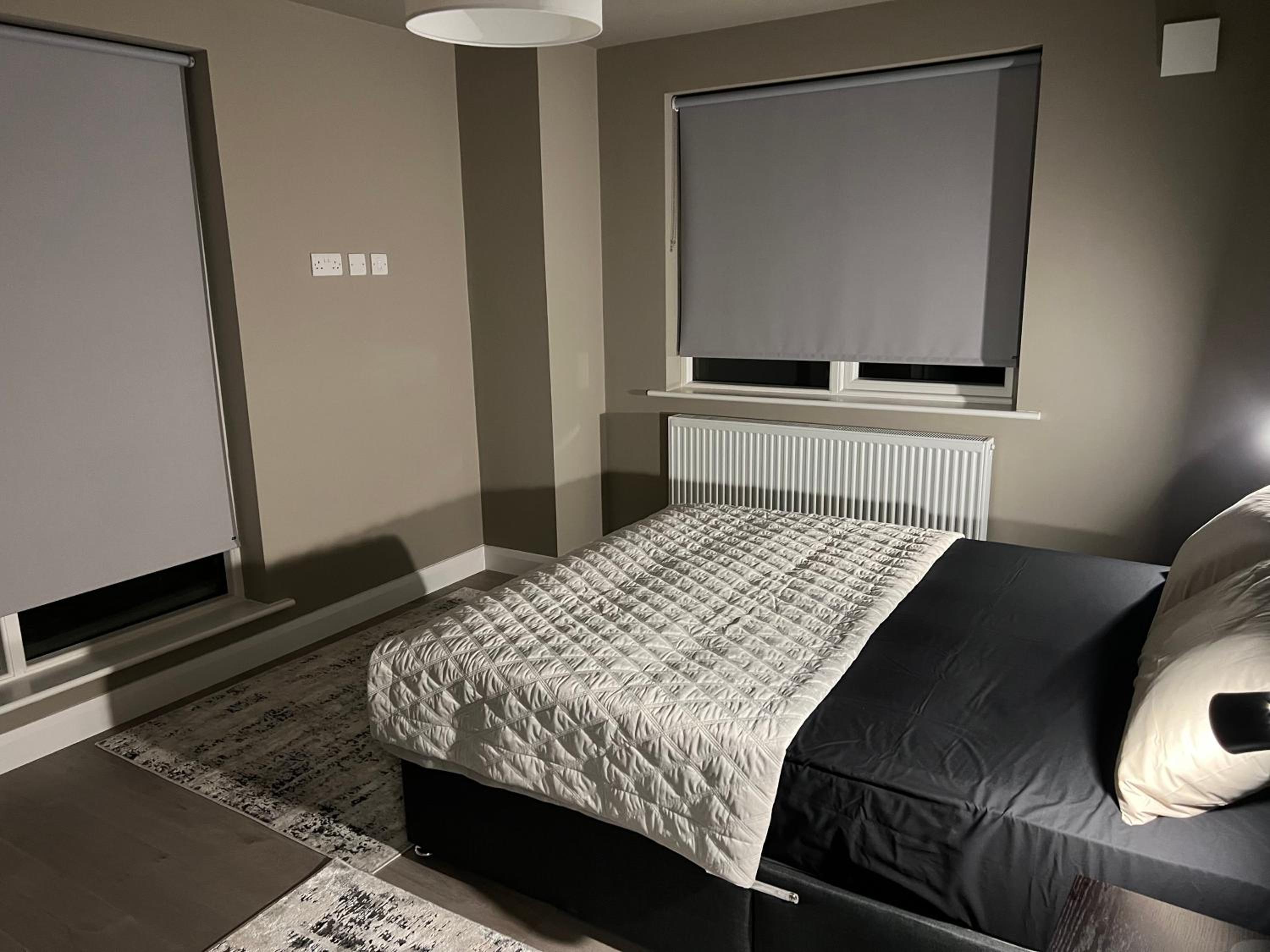 3 bed rooms Vip family house