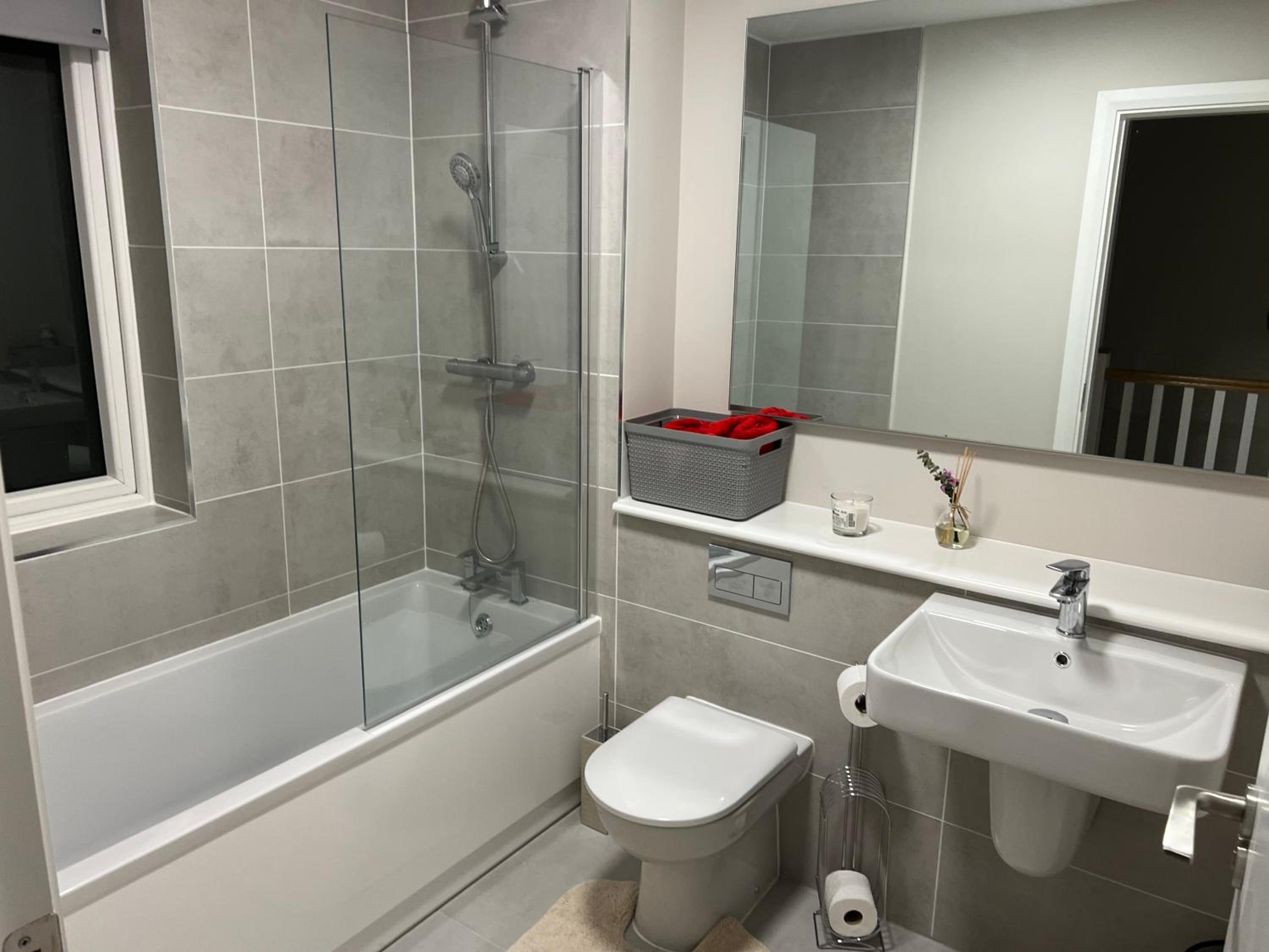 3 bed rooms Vip family house