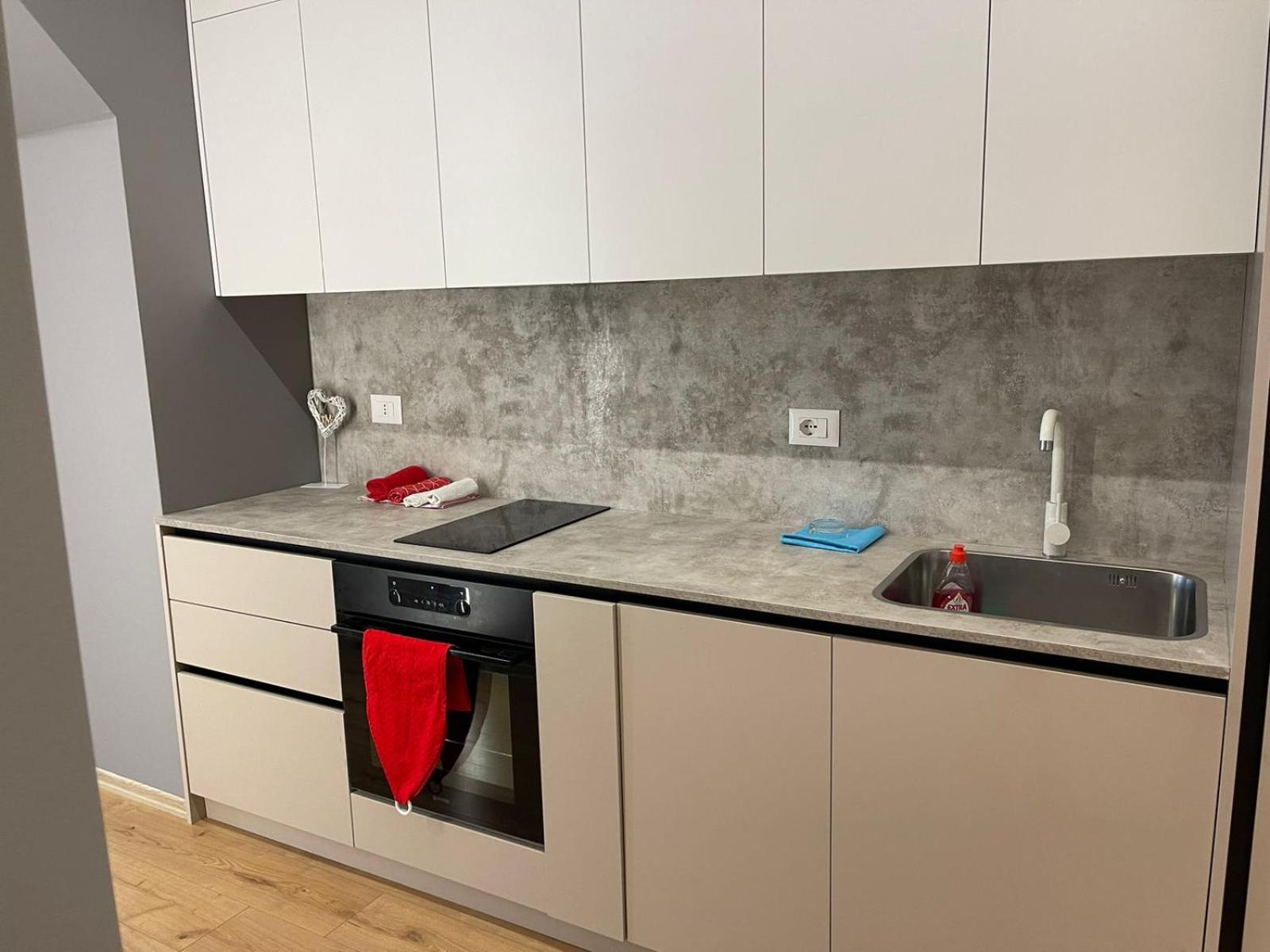 Square 21 Studio Apartments
