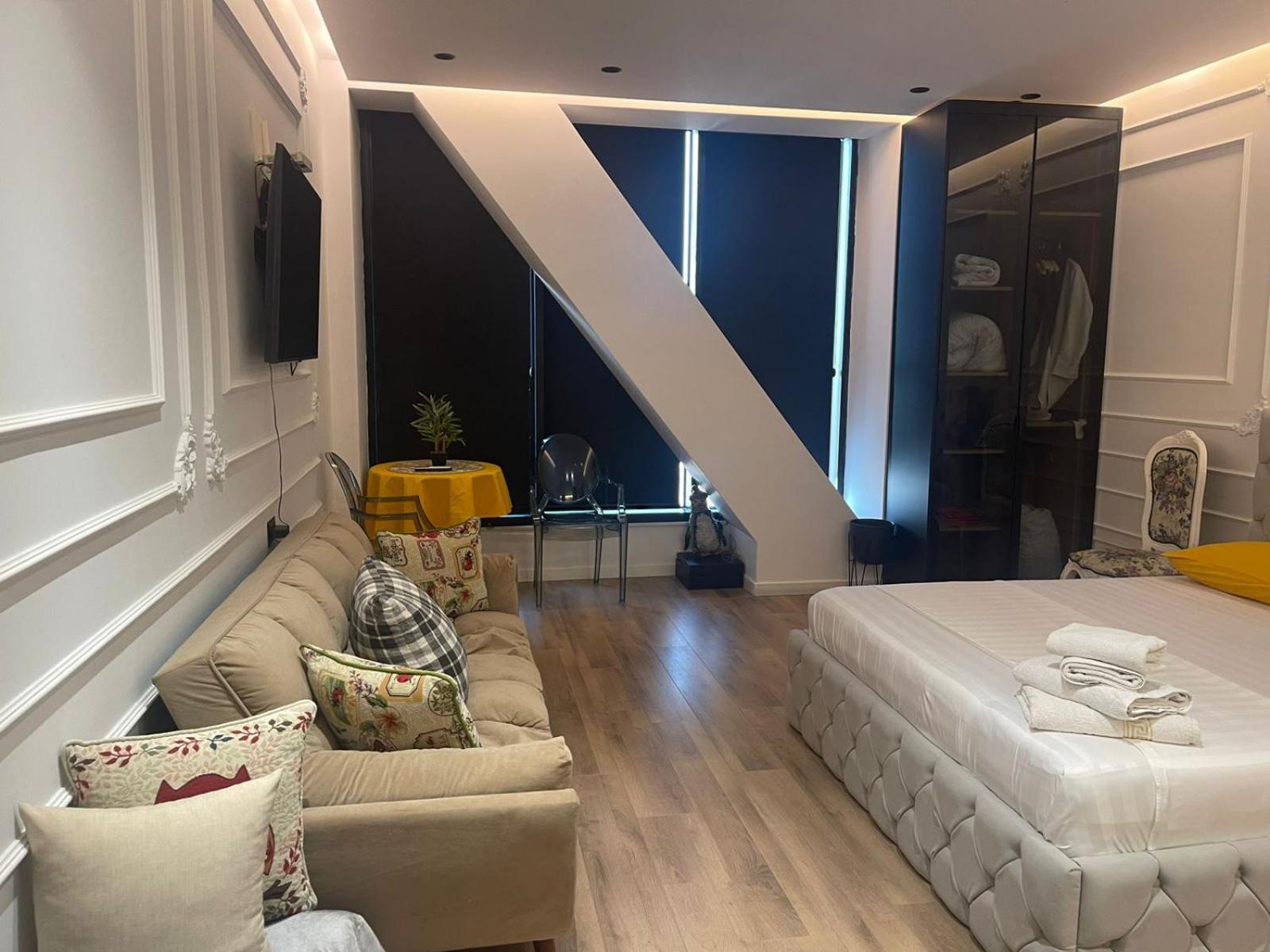 Square 21 Studio Apartments
