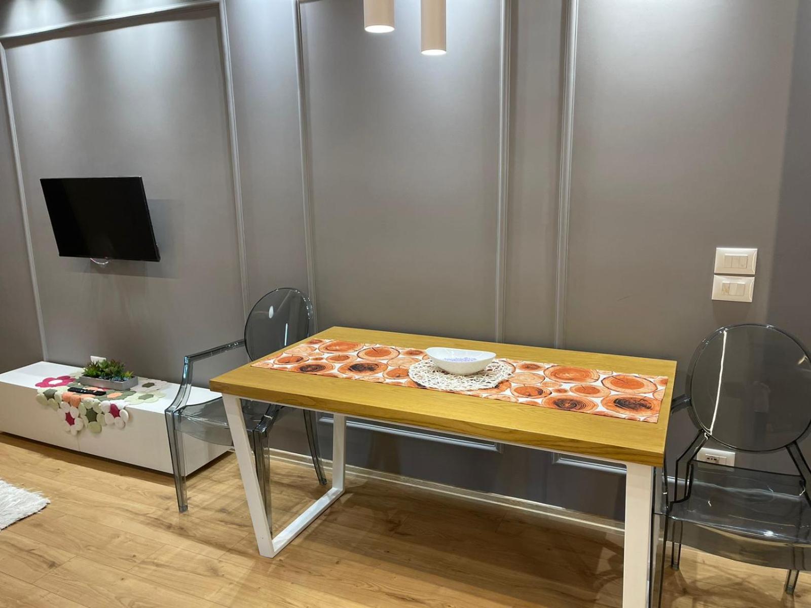 Square 21 Studio Apartments