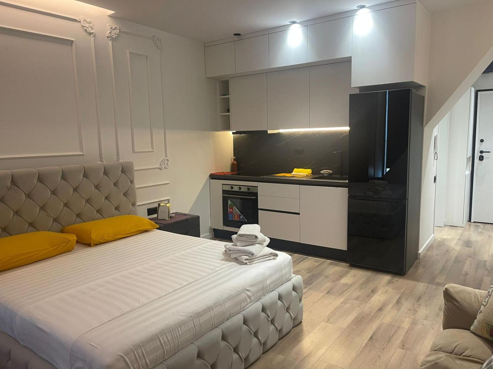 Square 21 Studio Apartments