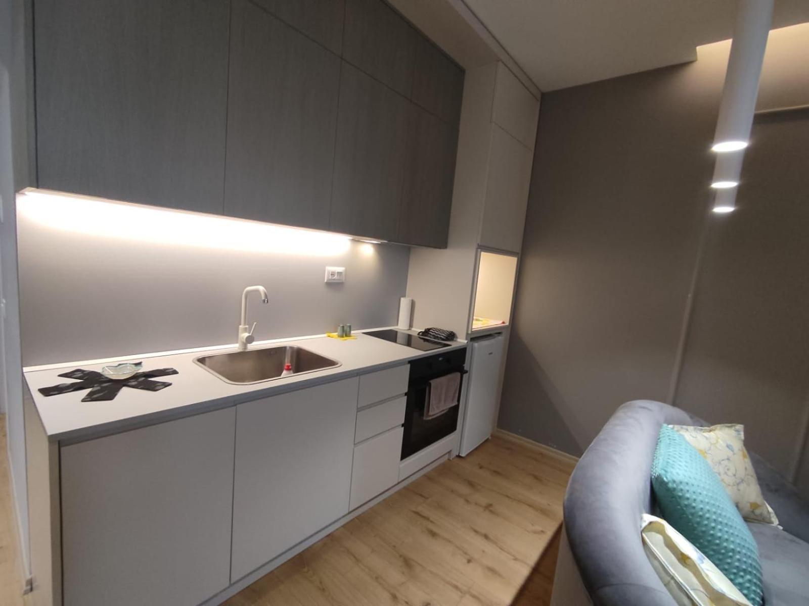 Square 21 Studio Apartments