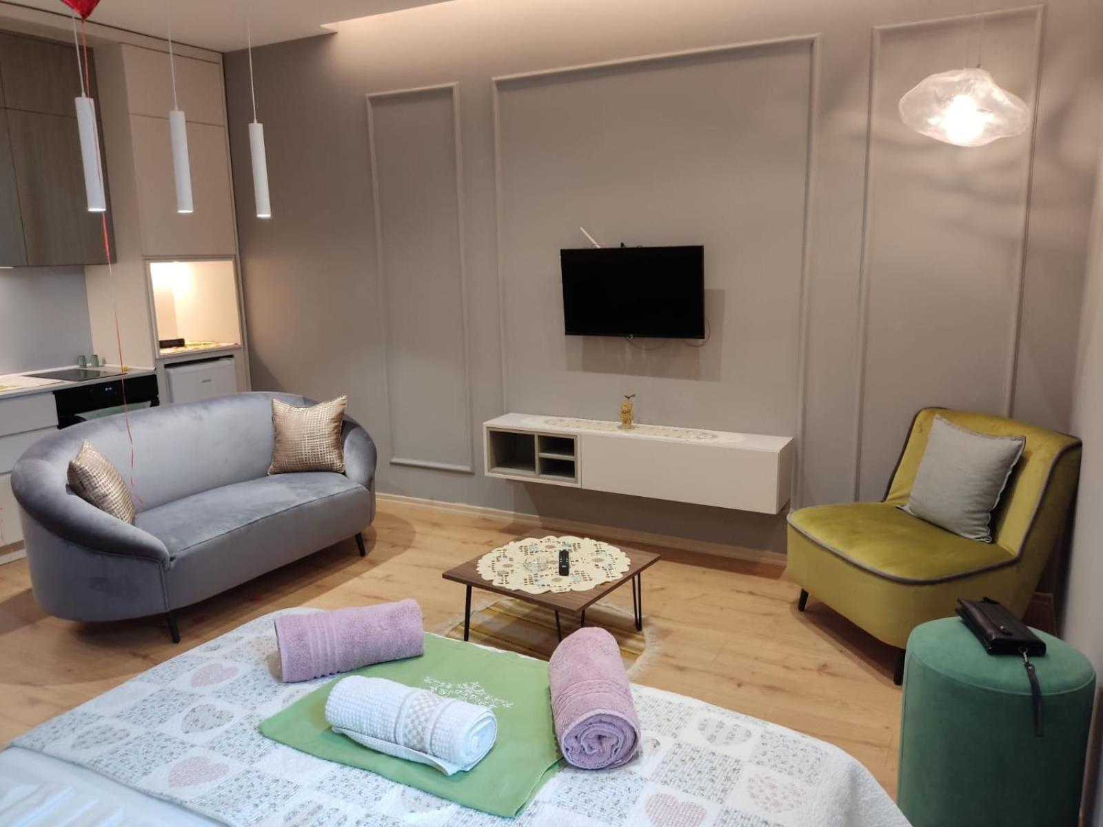 Square 21 Studio Apartments