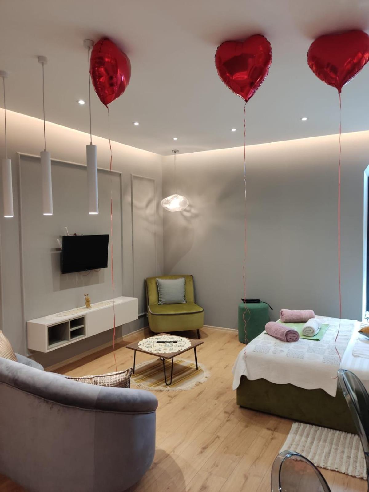 Square 21 Studio Apartments