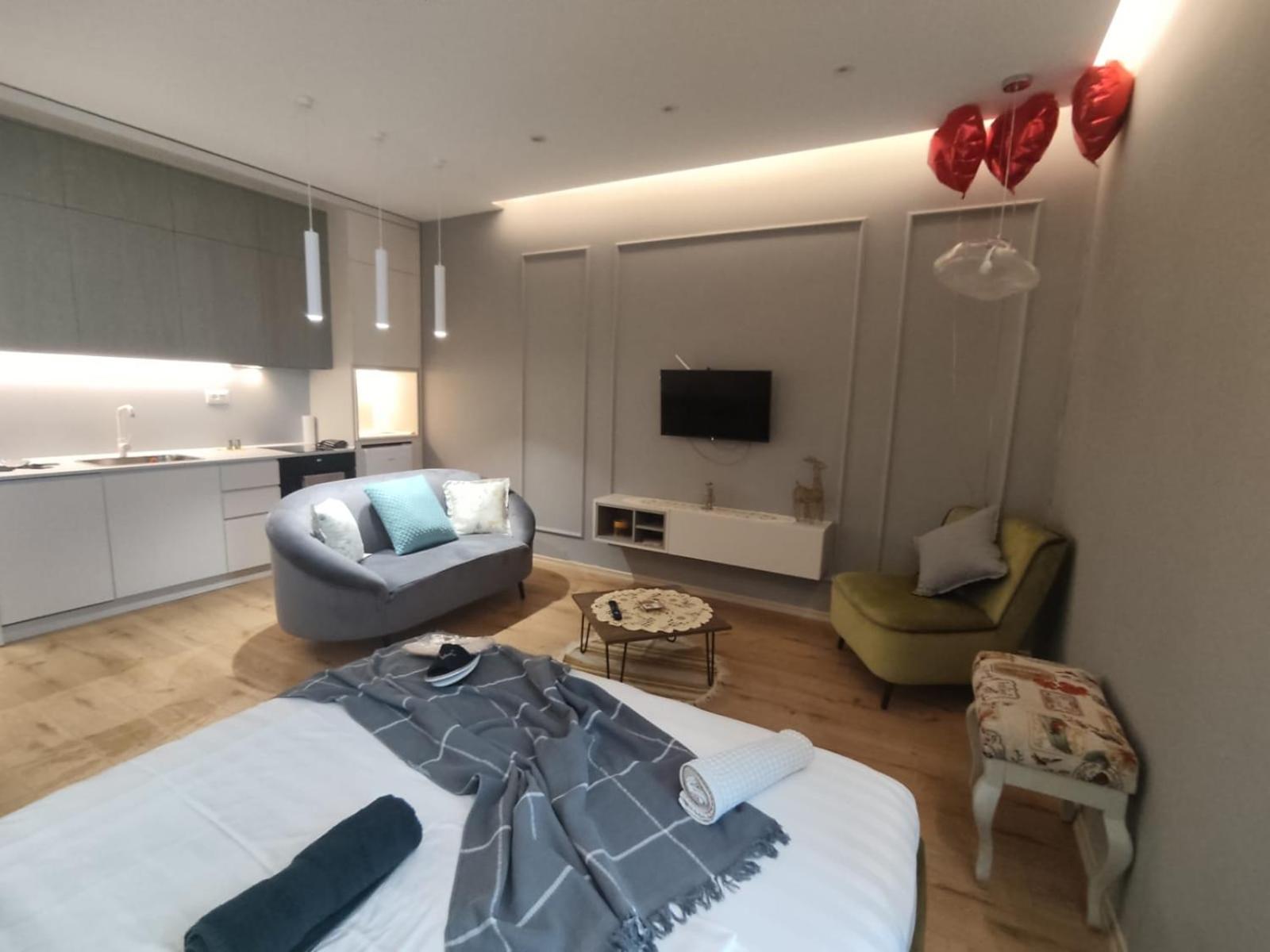 Square 21 Studio Apartments