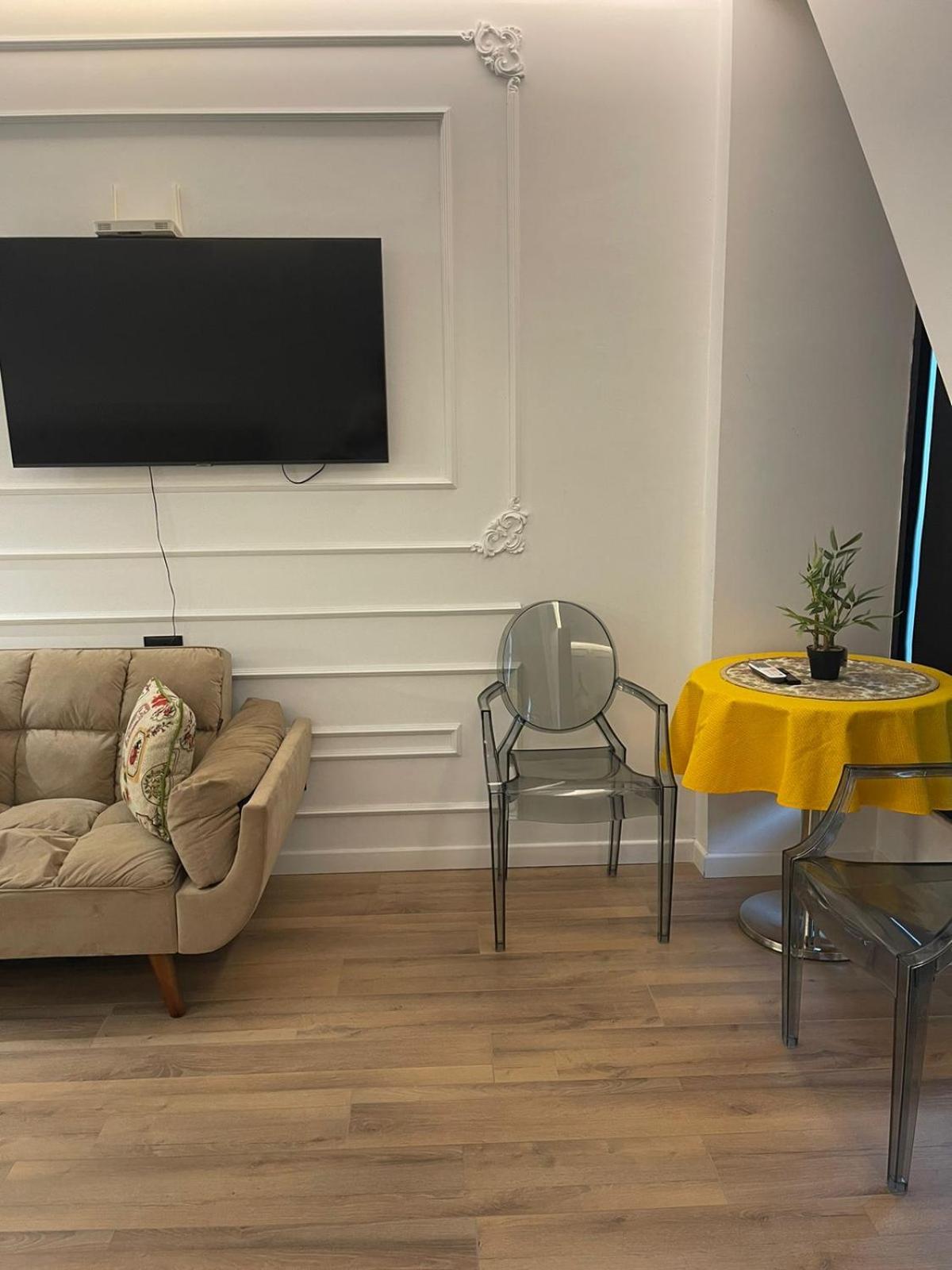 Square 21 Studio Apartments