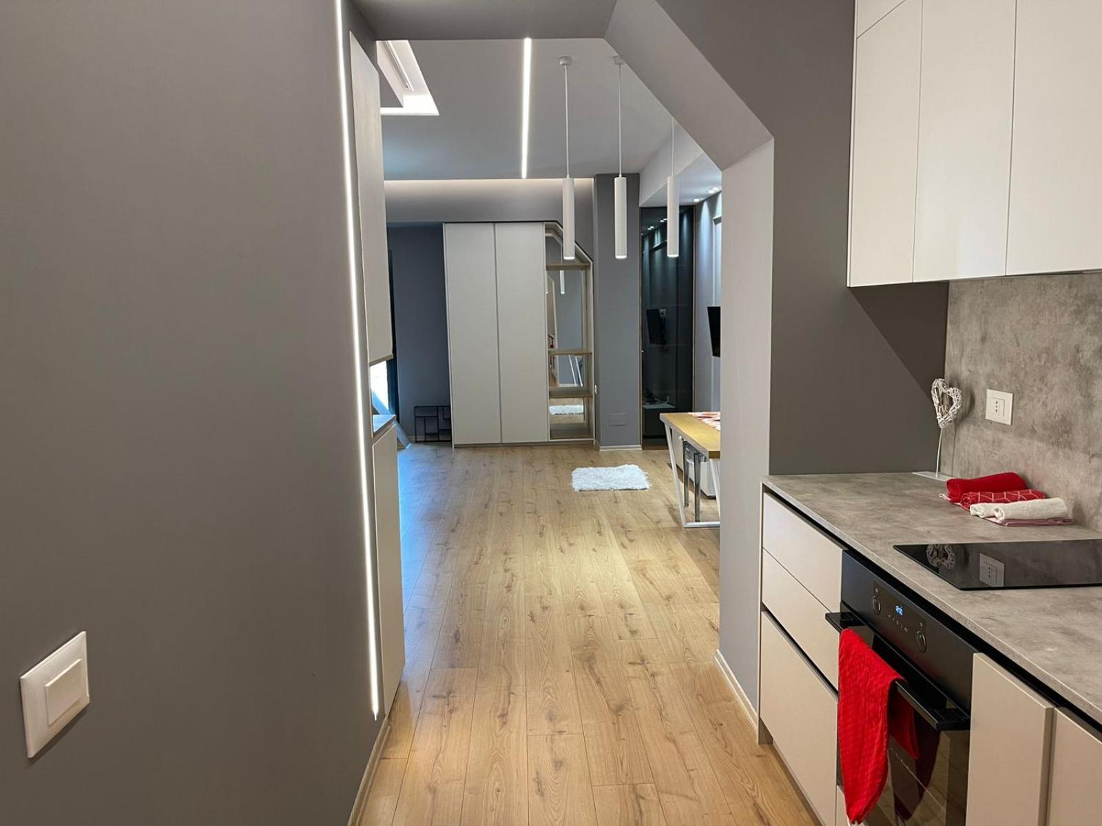 Square 21 Studio Apartments