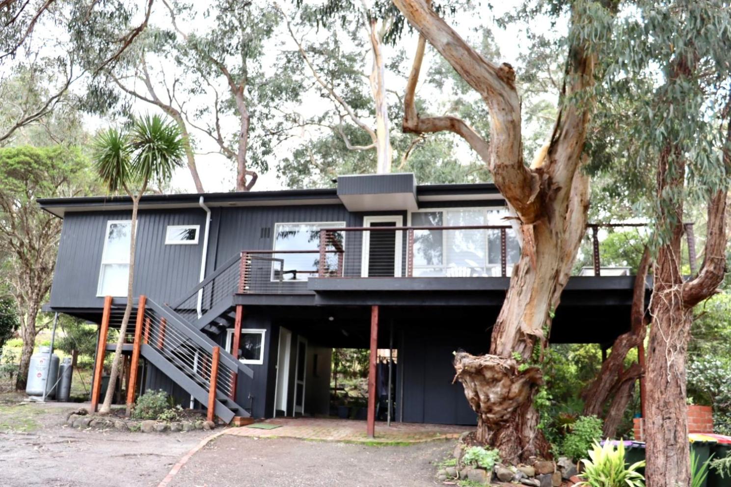 Whispering Gums - Ocean Views, Pet Friendly, EV UNIT 7kW for electric cars, Sleeps 7