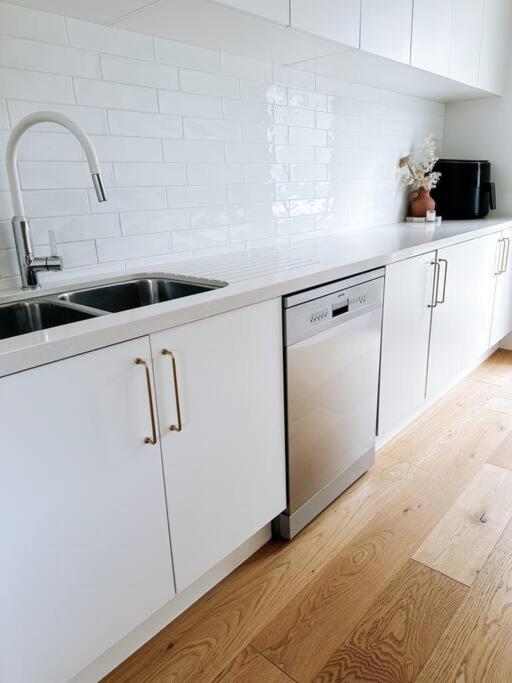 Farm Stay in stunning new home
