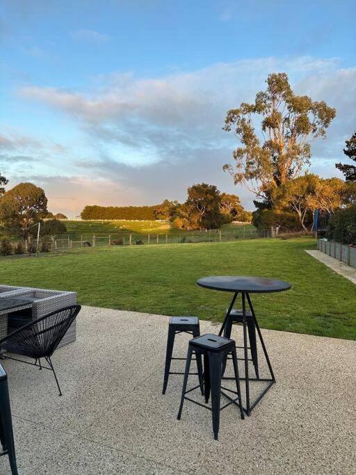 Farm Stay in stunning new home