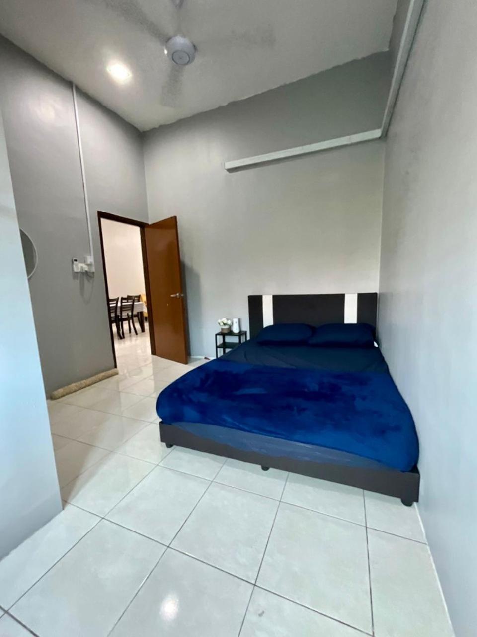 Impiana Pool House Seri Manjung photo 6
