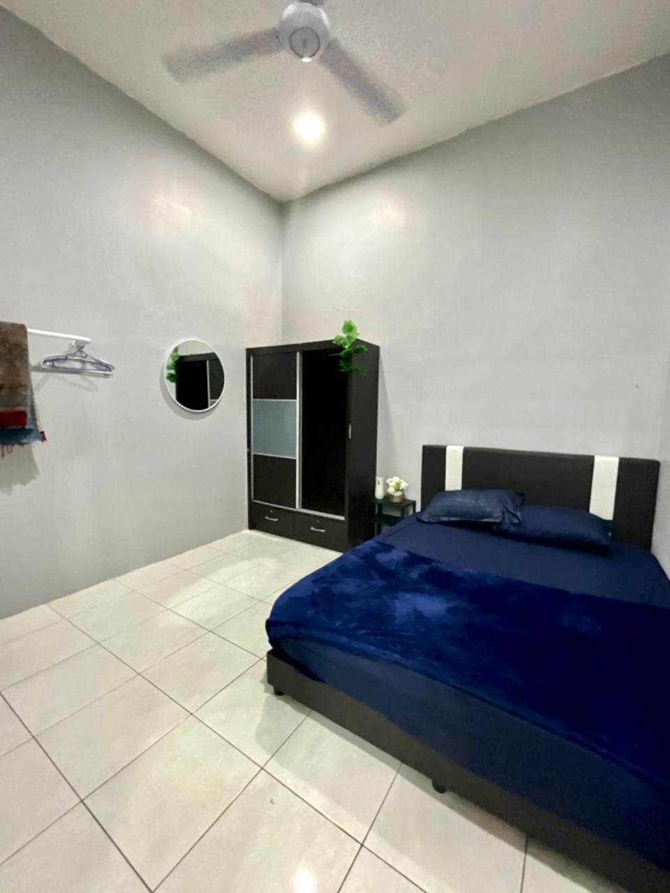 Impiana Pool House Seri Manjung photo 5