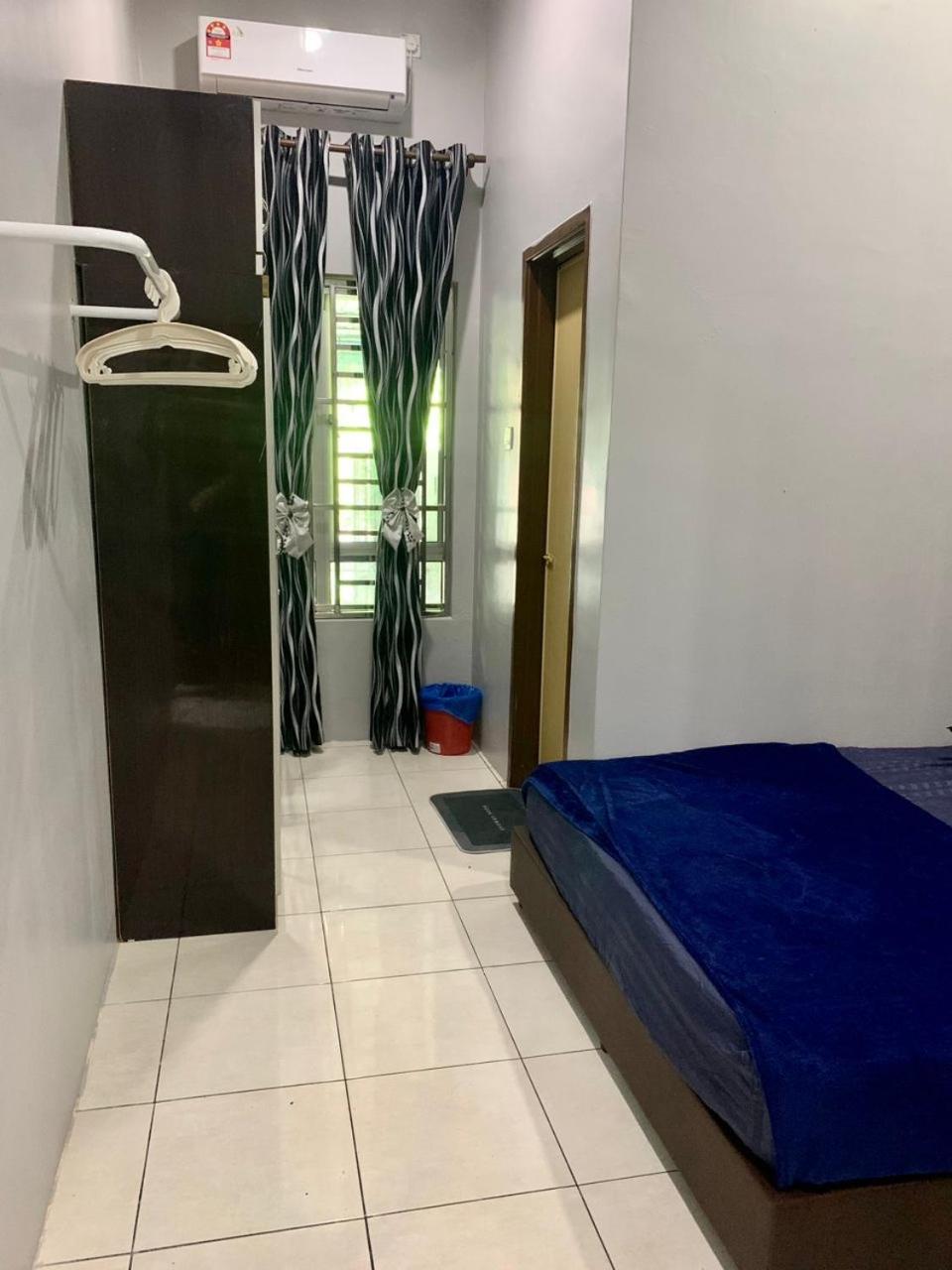 Impiana Pool House Seri Manjung photo 4