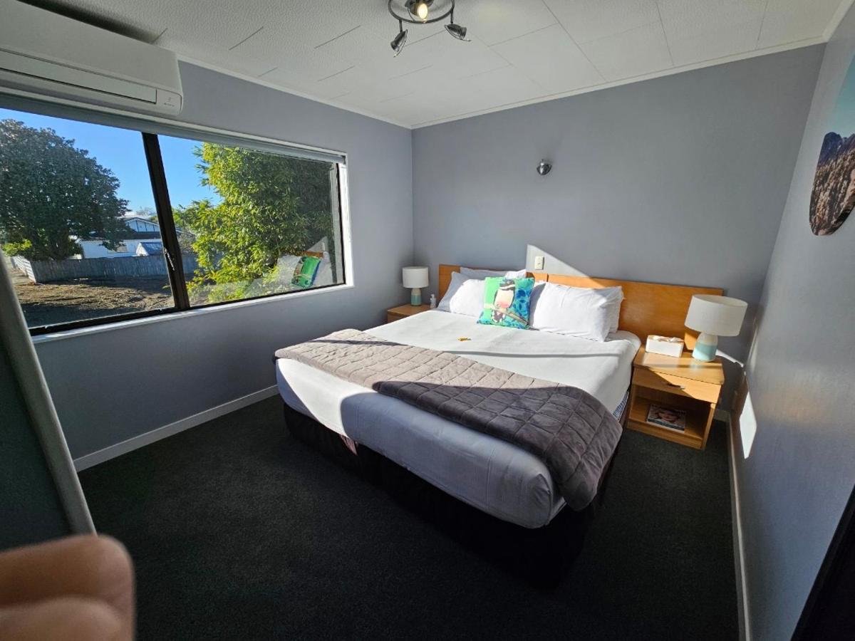 Hacienda Motor Lodge