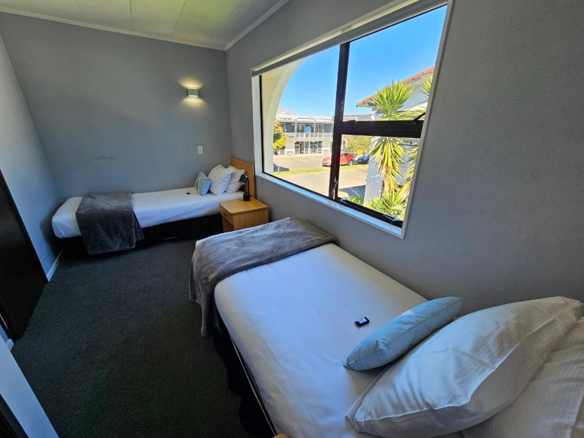 Hacienda Motor Lodge