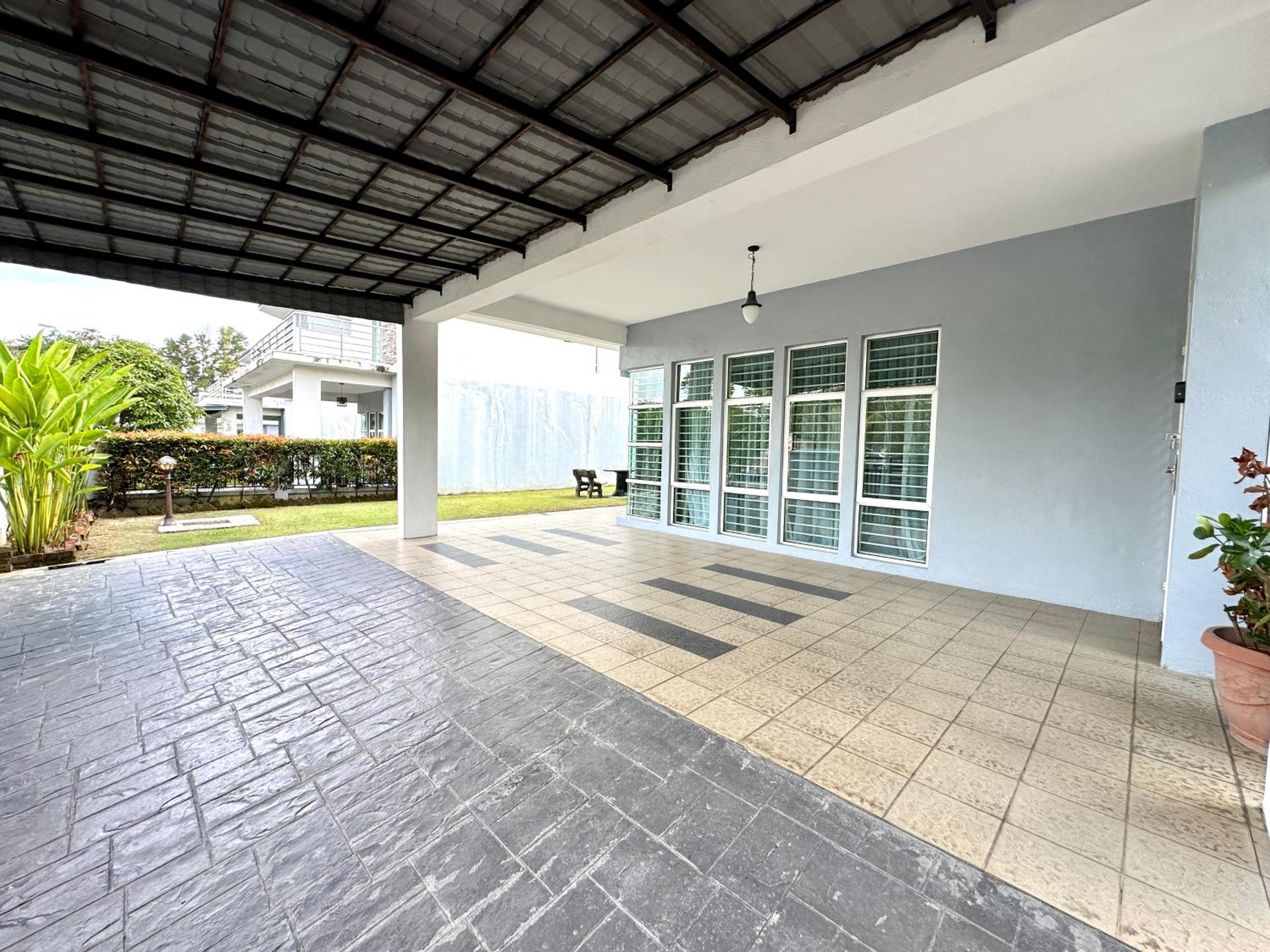 BNB Casa Grande at Rawang - spacious, 15 pax and WiFi