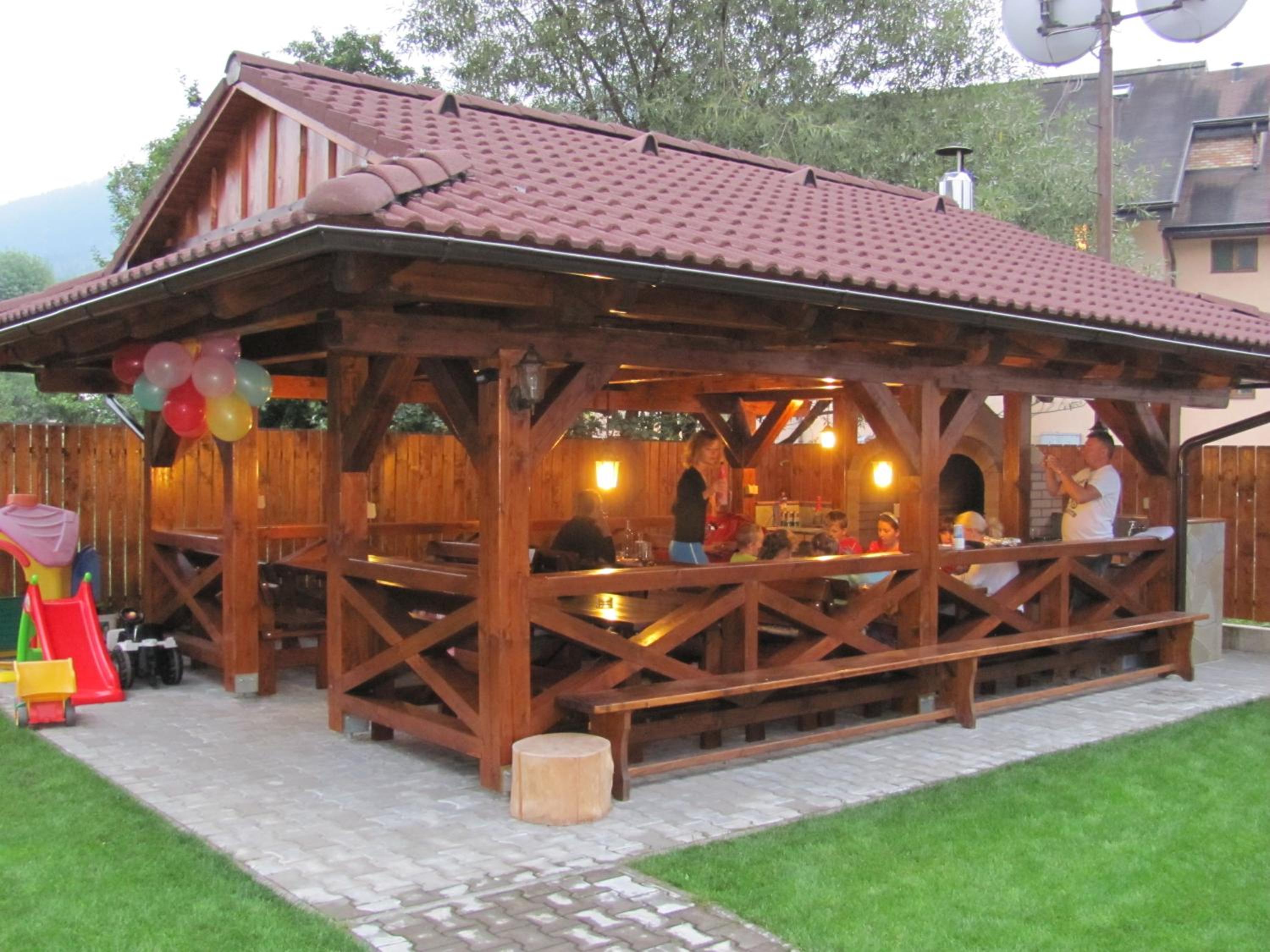 Photo 12