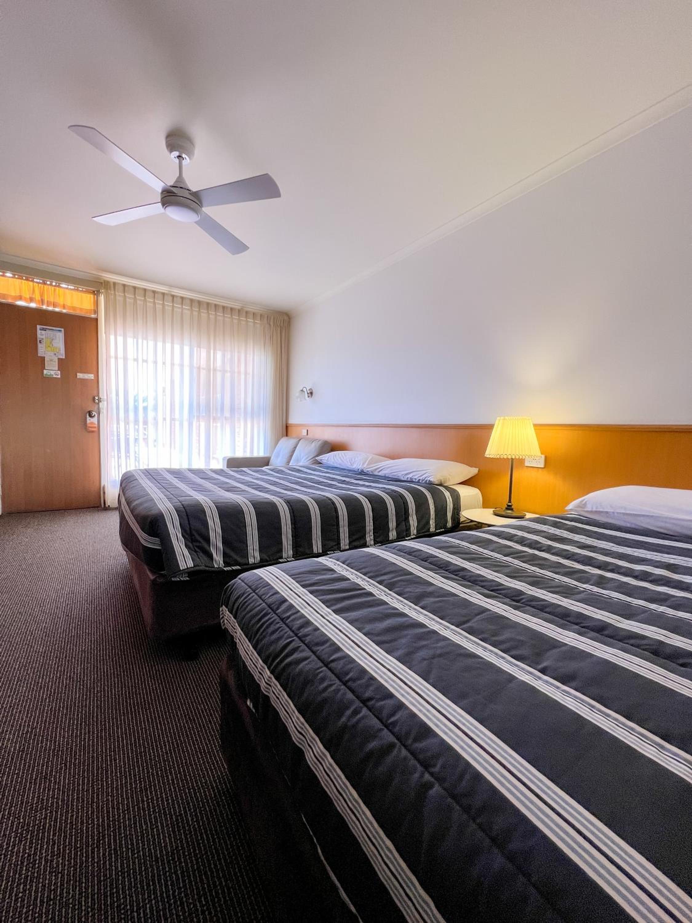 Summerhill Motor Inn