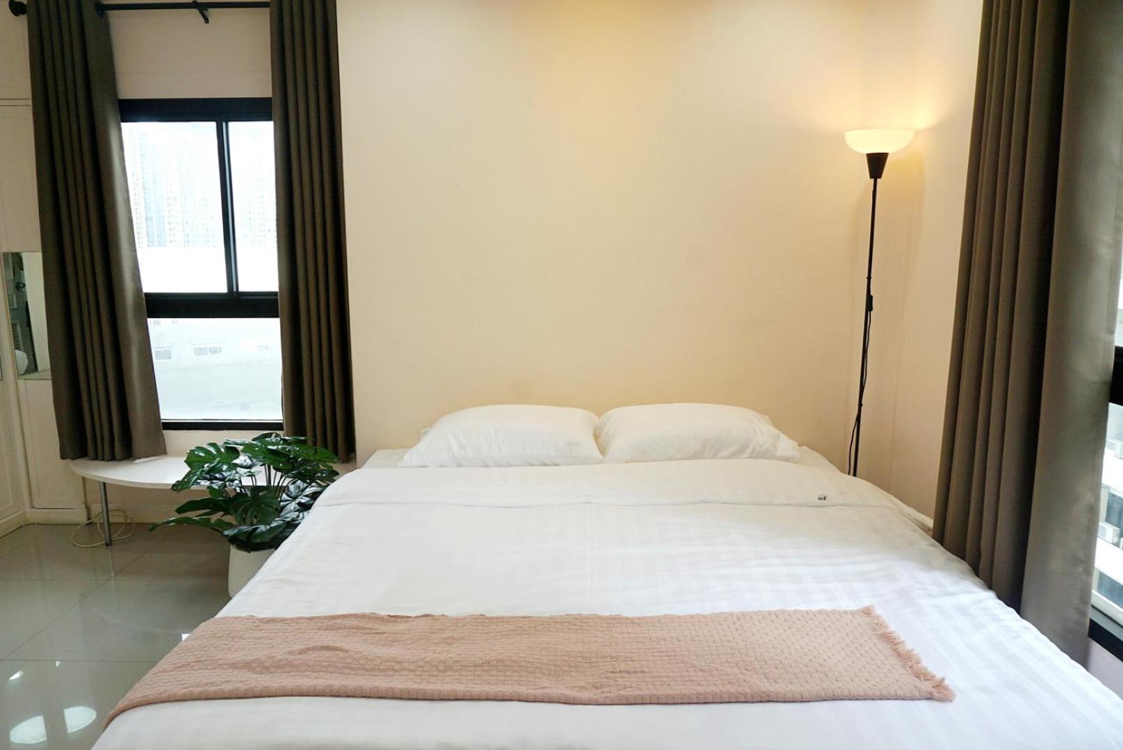 Center Bangkok Suite next to Platinum mall