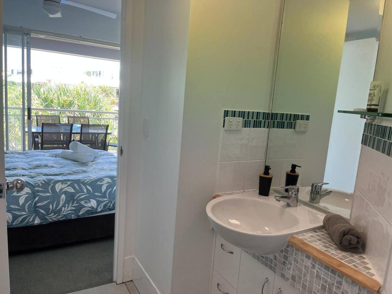 Alex Heads Beachfront Resort 2 bedroom apartment