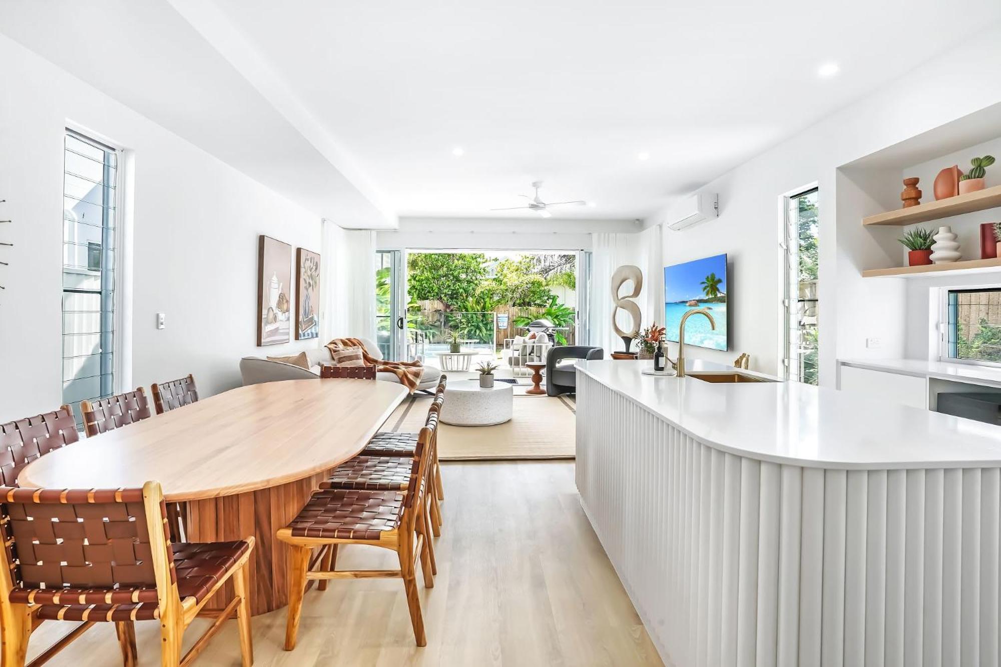 The Santana Collection TWO - Luxury Accomodation in the heart of Palm Cove