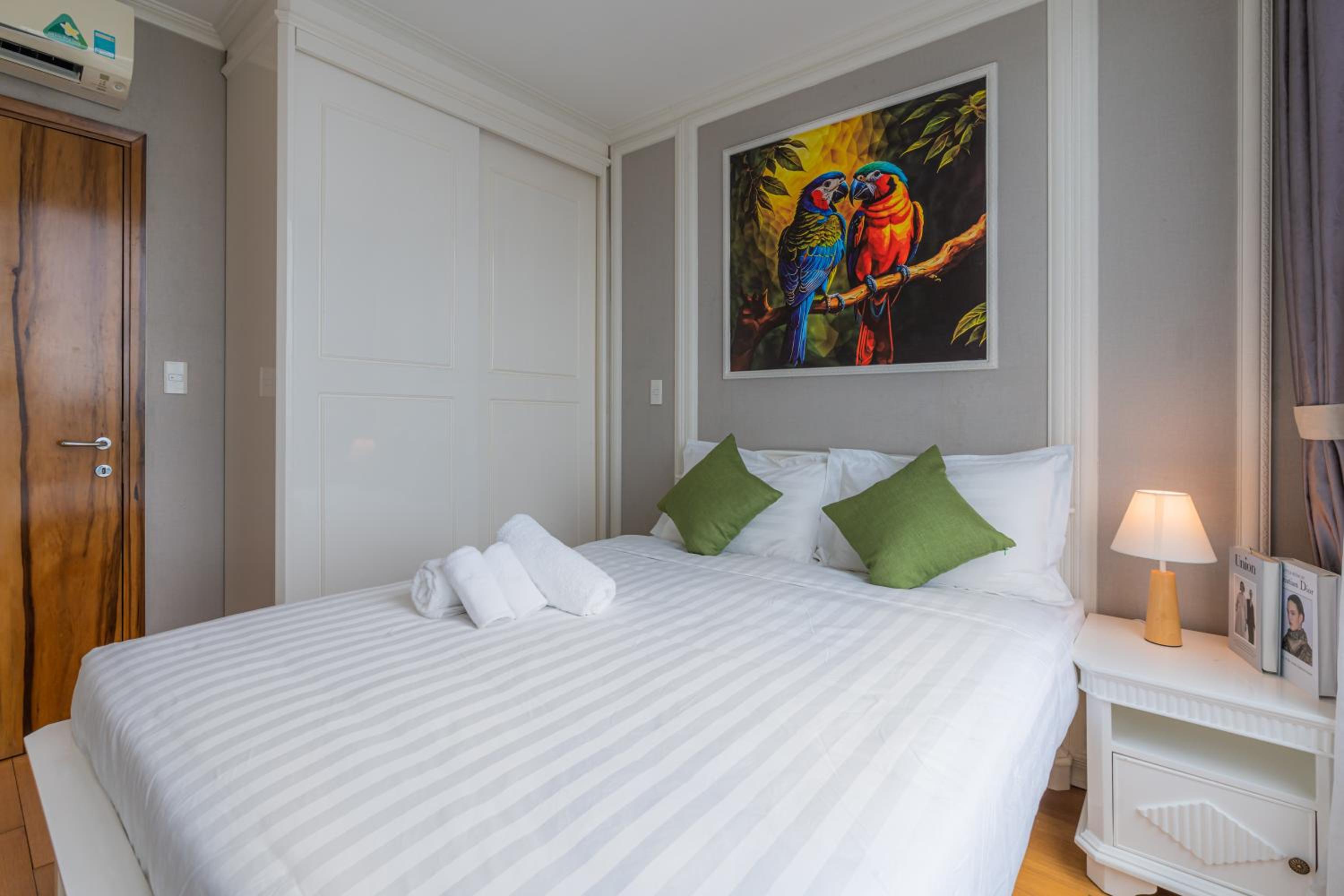 Léman Luxury Apartment District 3 HCMC