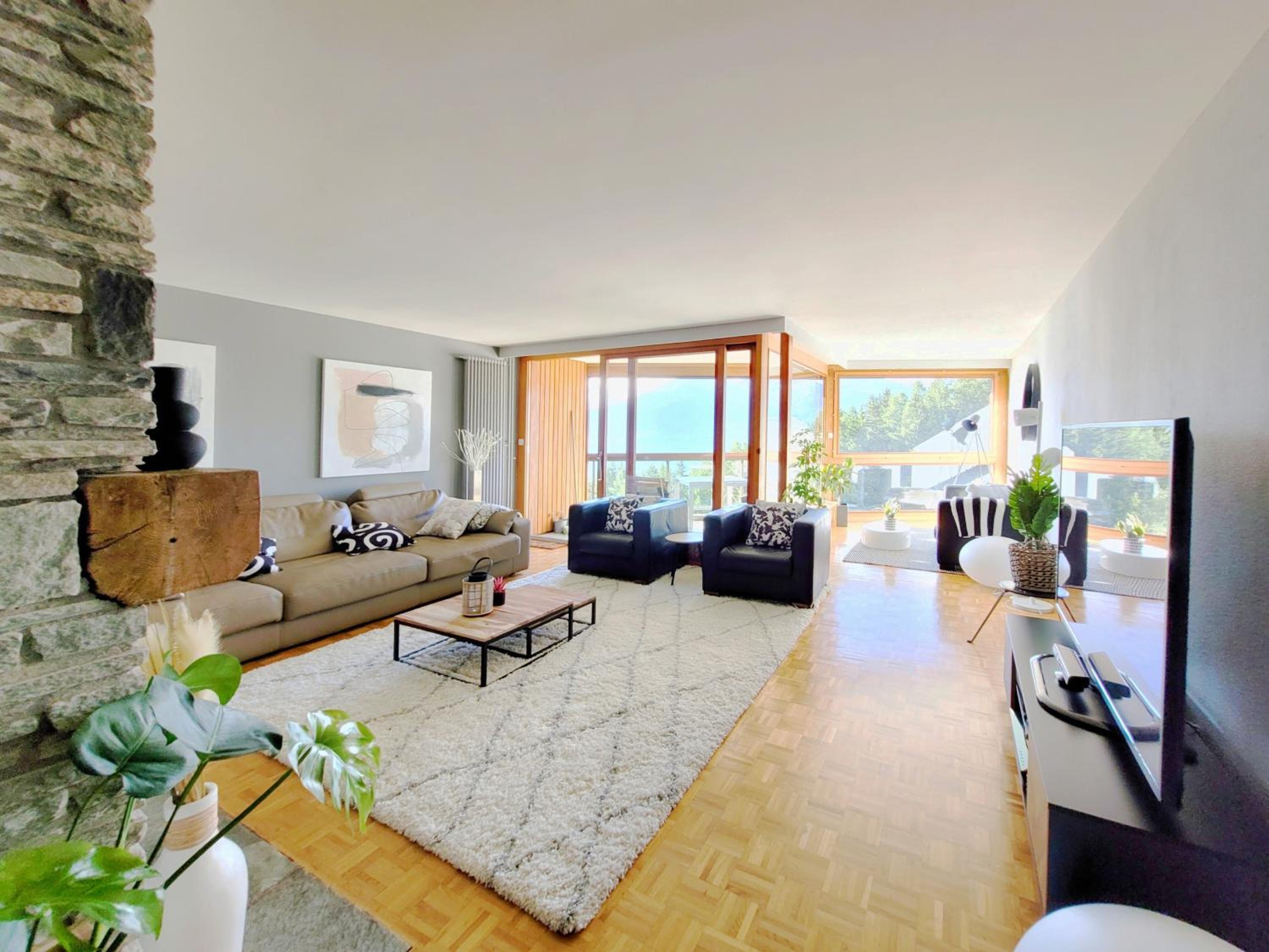 L'AvantGardiste, Spacious 6 bedrooms duplex, panoramic view