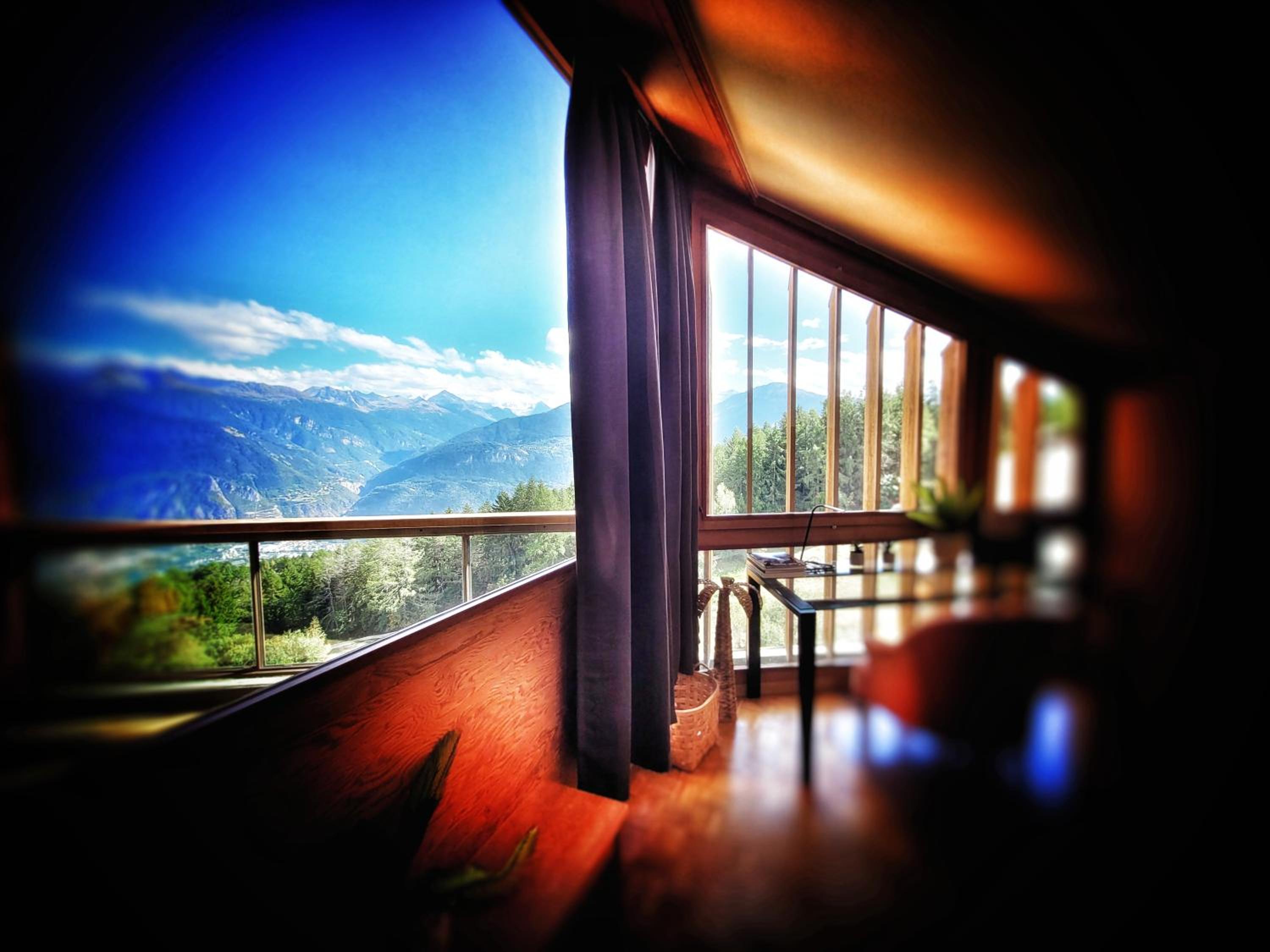L'AvantGardiste, Spacious 6 bedrooms duplex, panoramic view