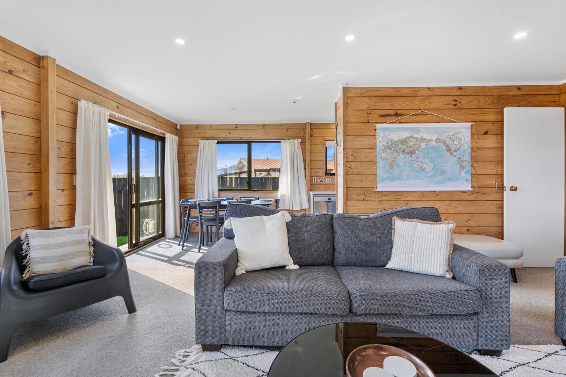 Sunset Cottage - Waikanae Beach Holiday Home view 5