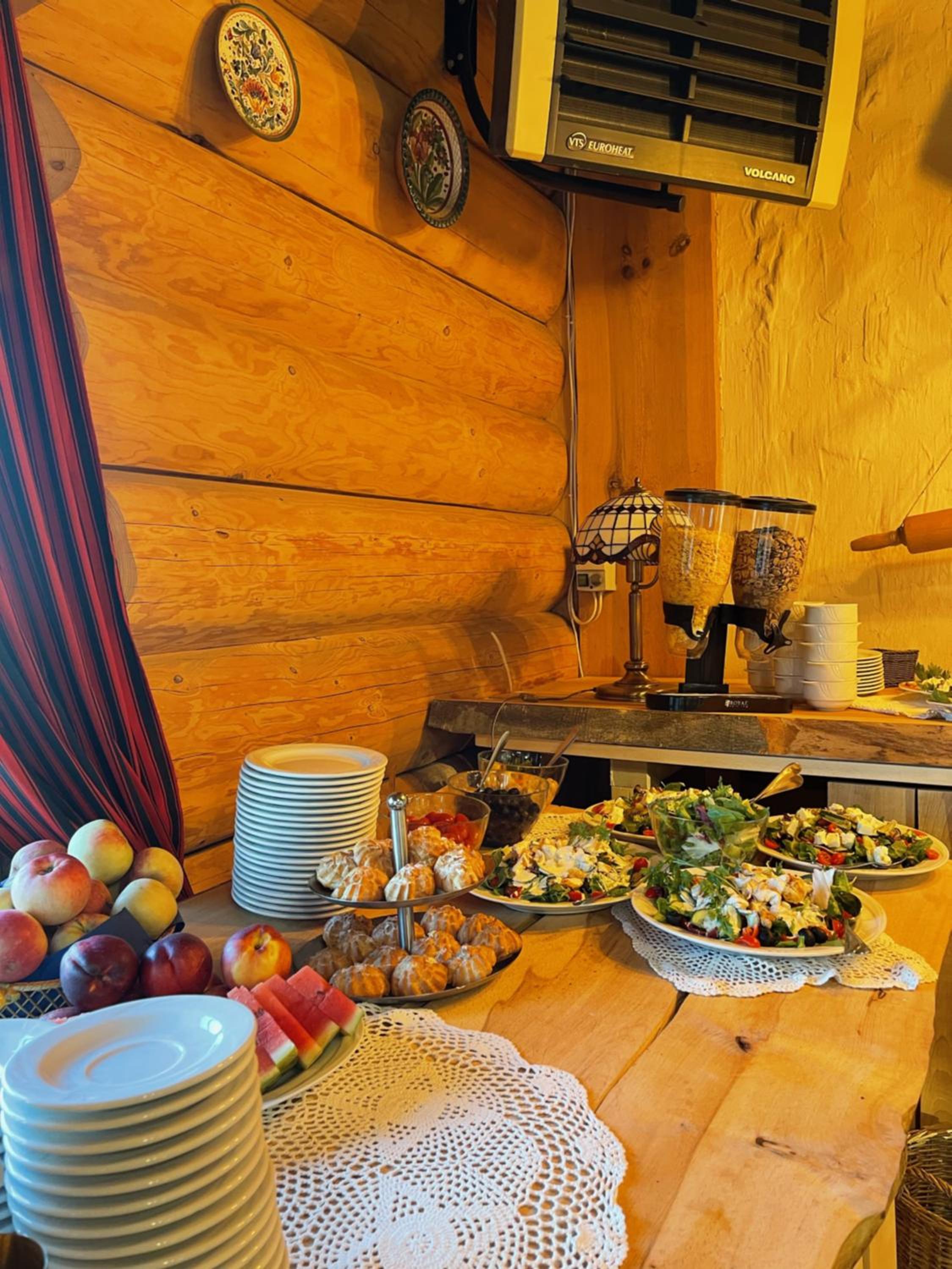 breakfast buffet