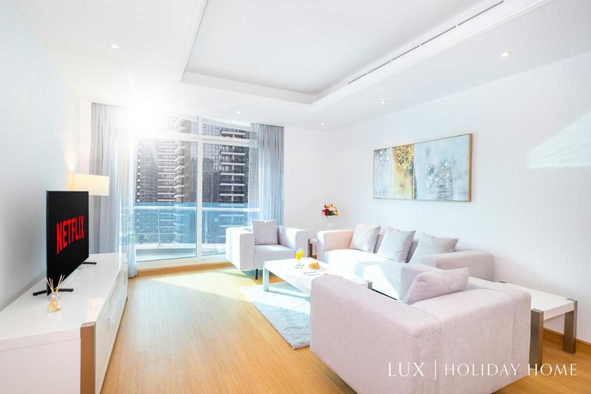 LUX The Orra Marina View Suite