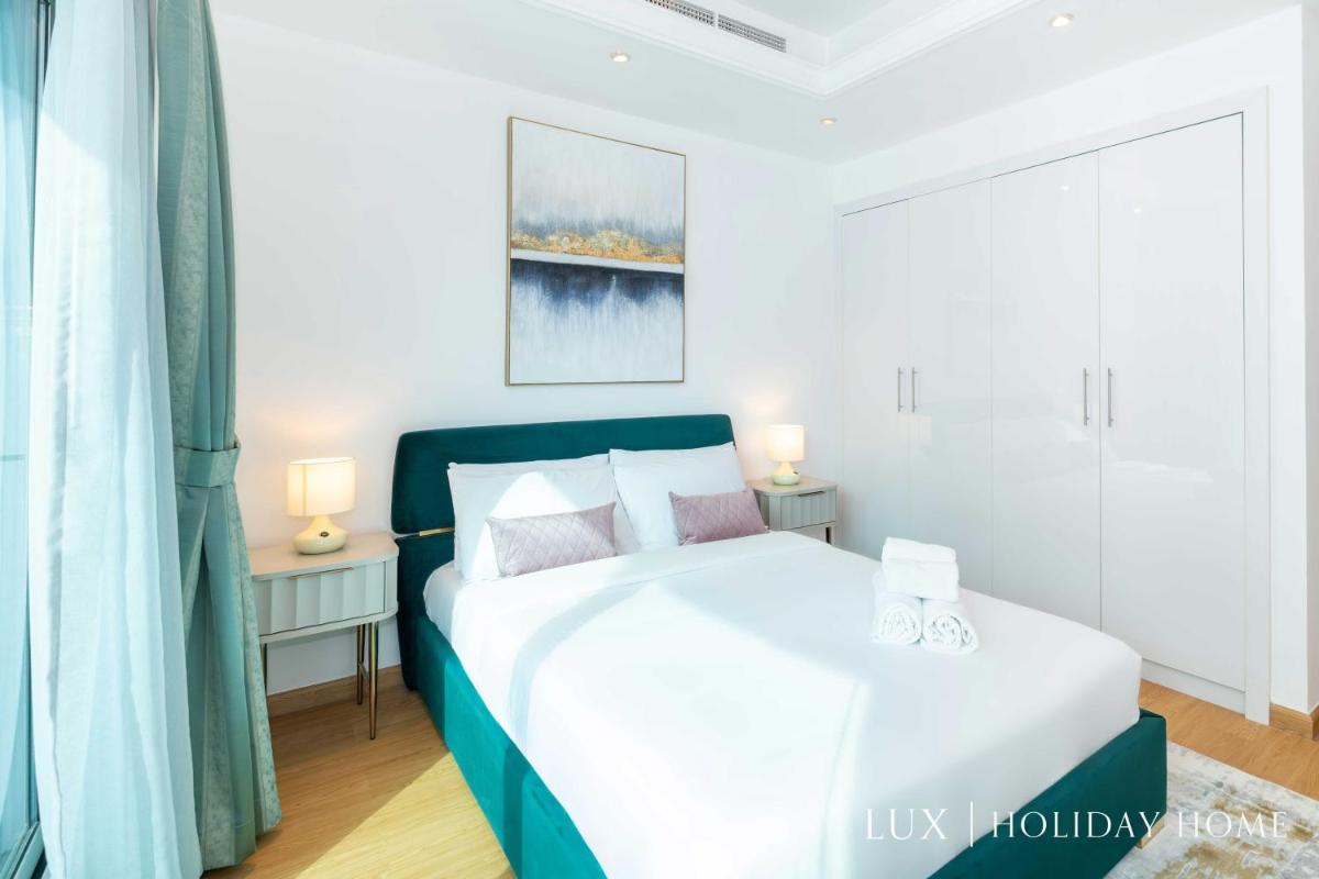 LUX The Orra Marina View Suite