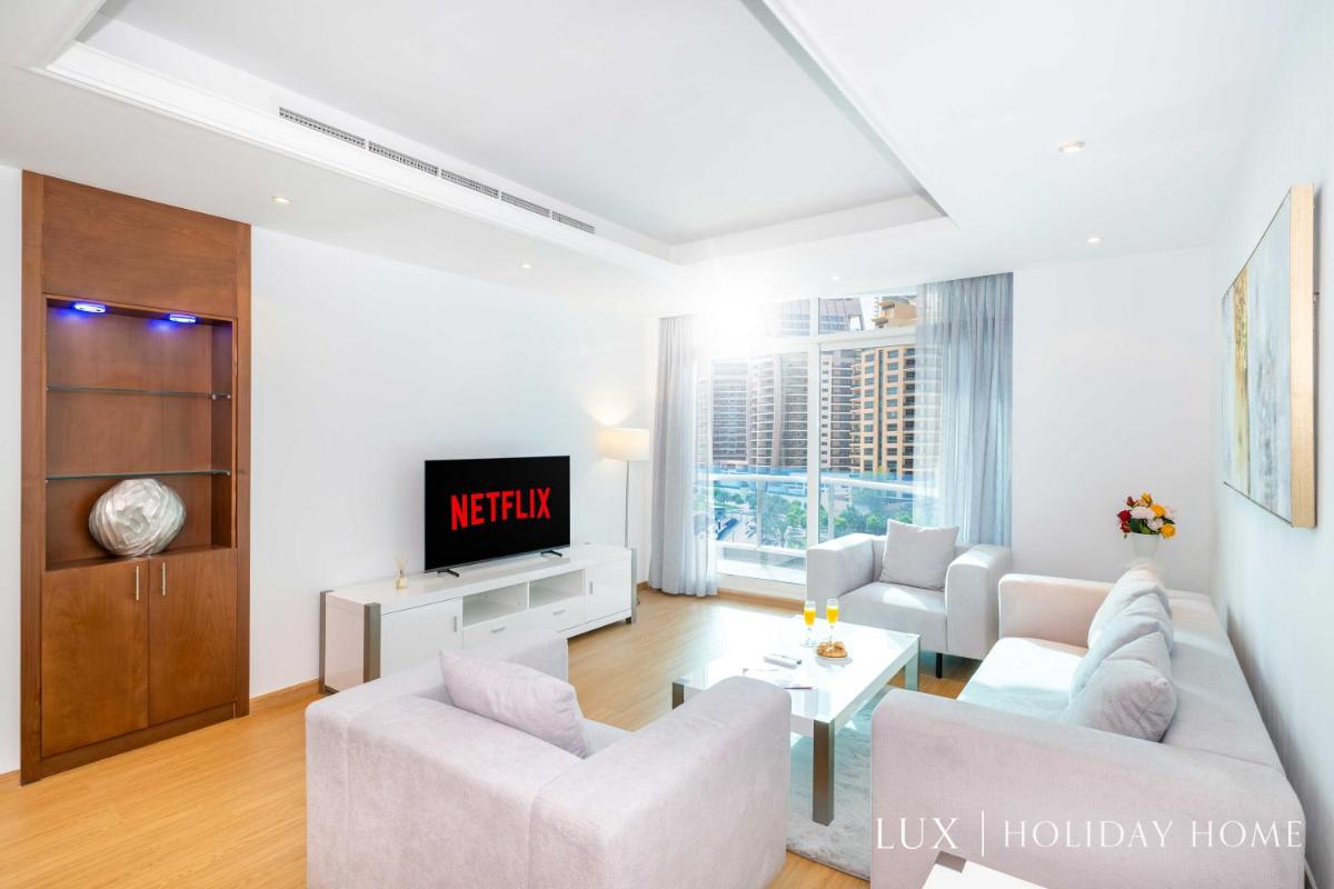 LUX The Orra Marina View Suite