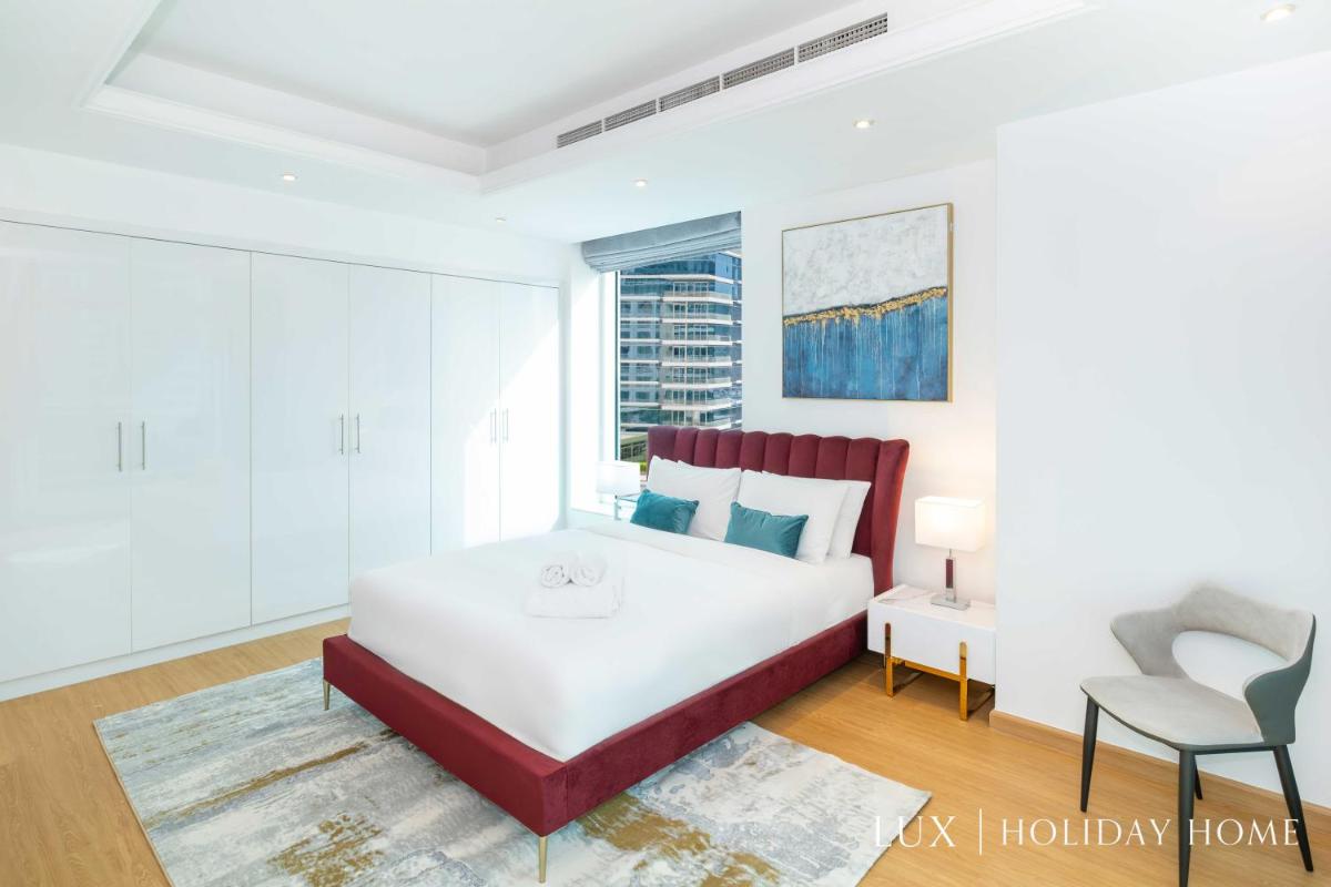 LUX The Orra Marina View Suite