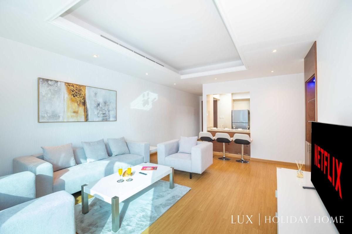 LUX The Orra Marina View Suite