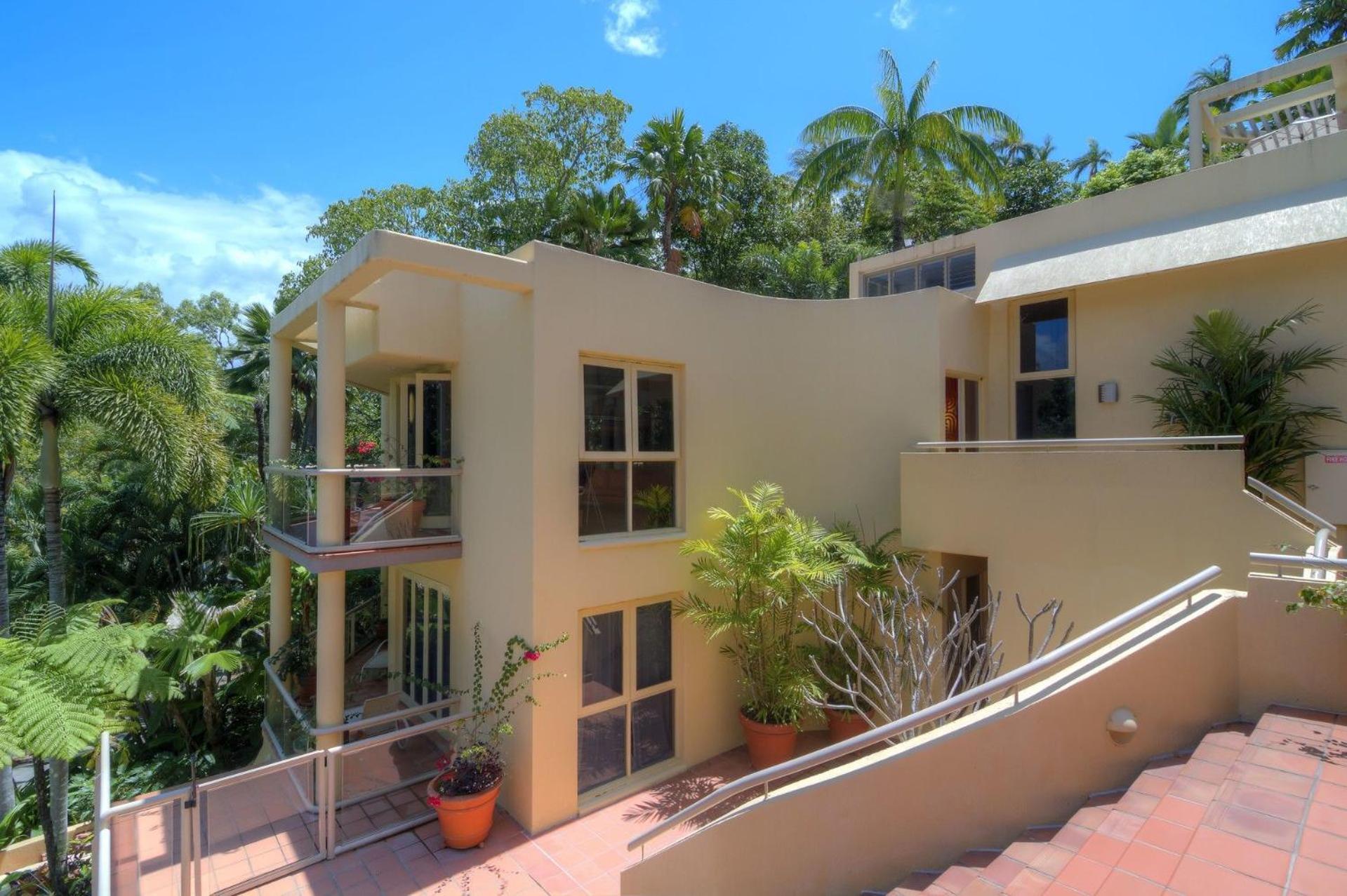 The Hill Villa 2