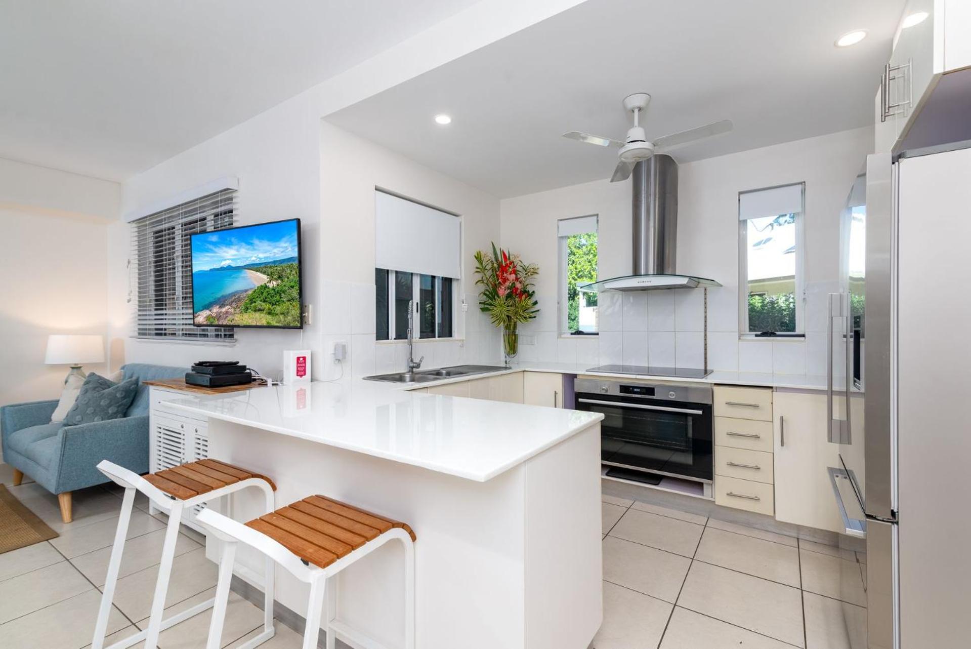 2 Barefoot Villas