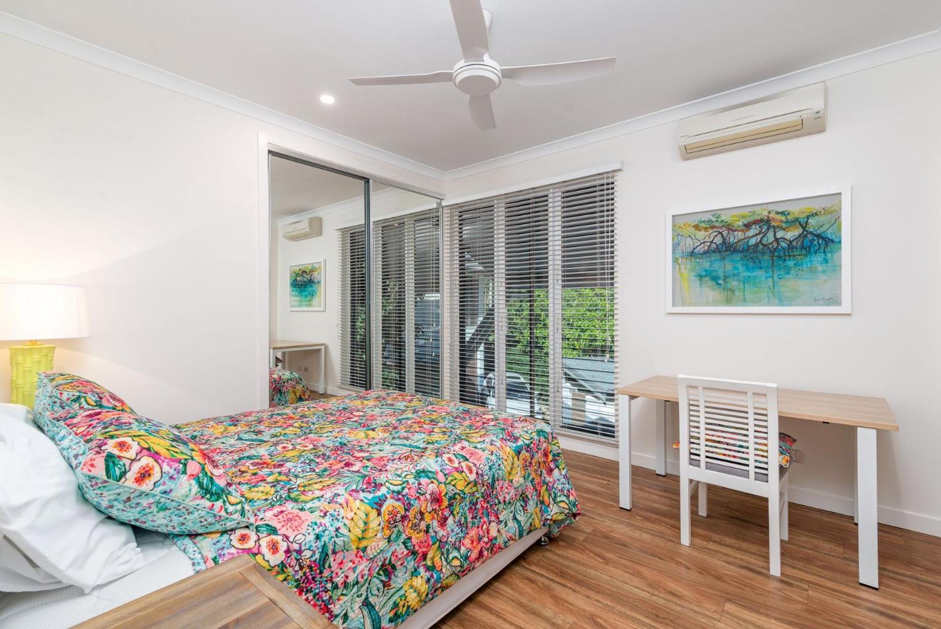 2 Barefoot Villas