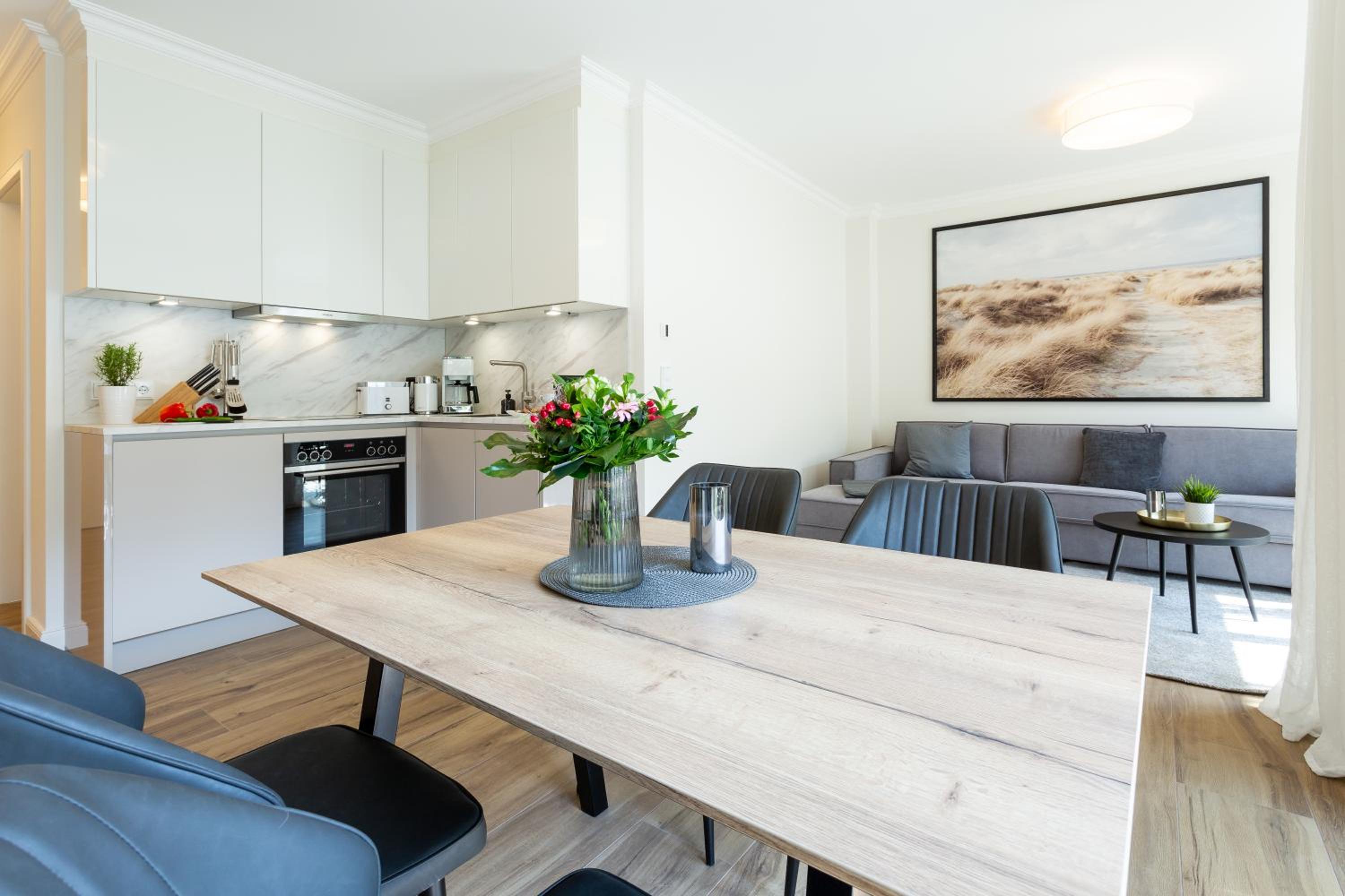 Villa Chloe Binz Appartements exklusiv in Top Lage mit Strandkorb am Strand