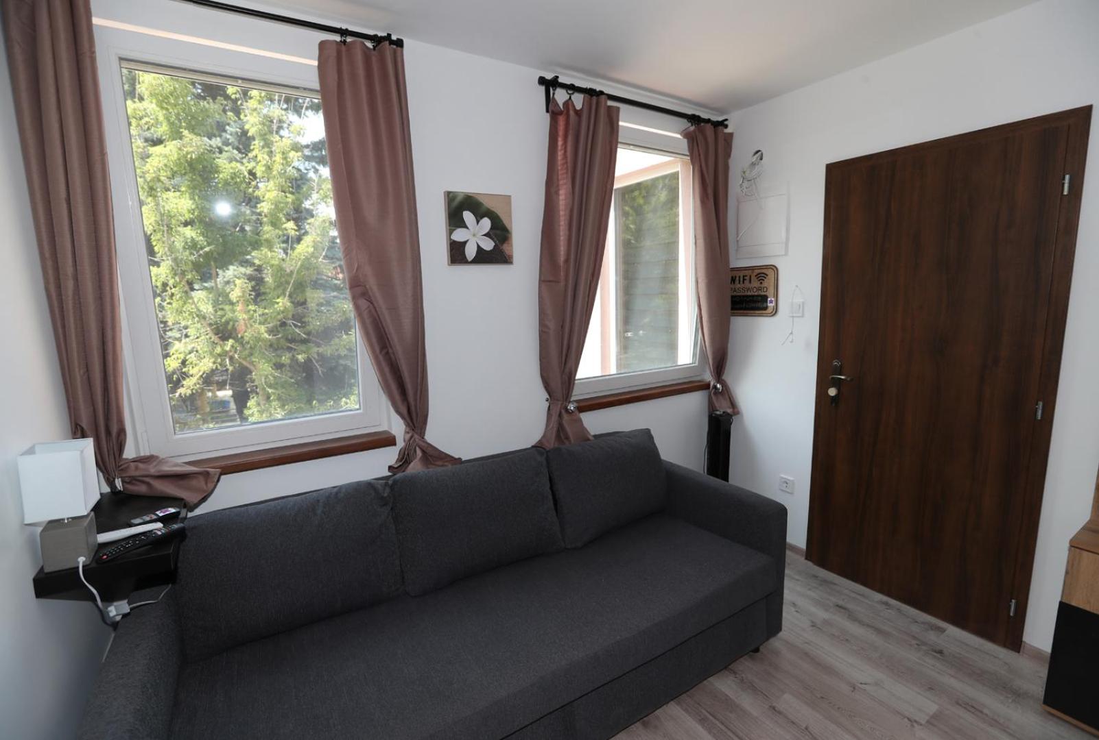 Four Flowers Apartman