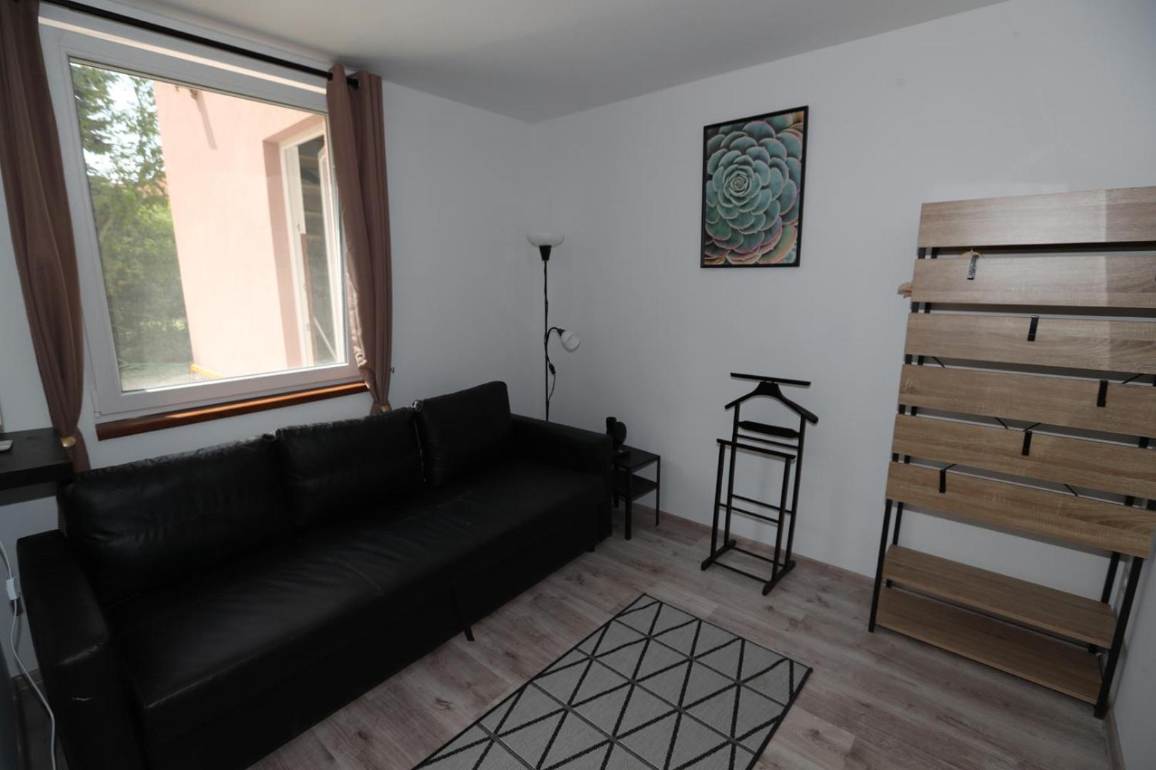 Four Flowers Apartman