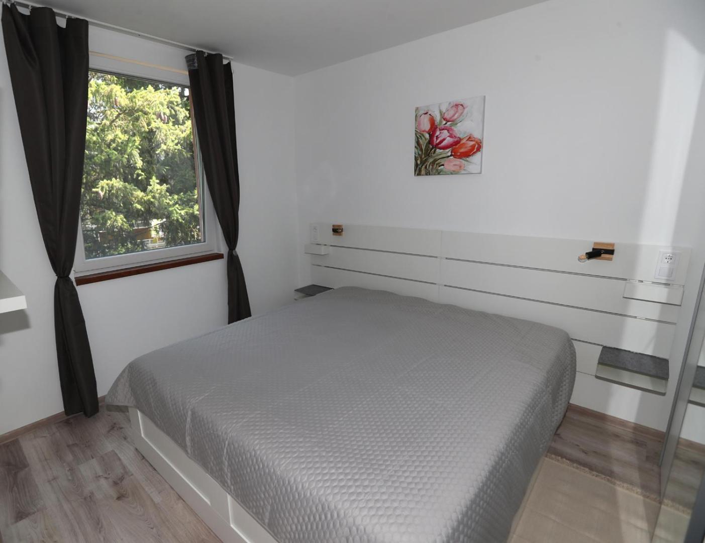 Four Flowers Apartman