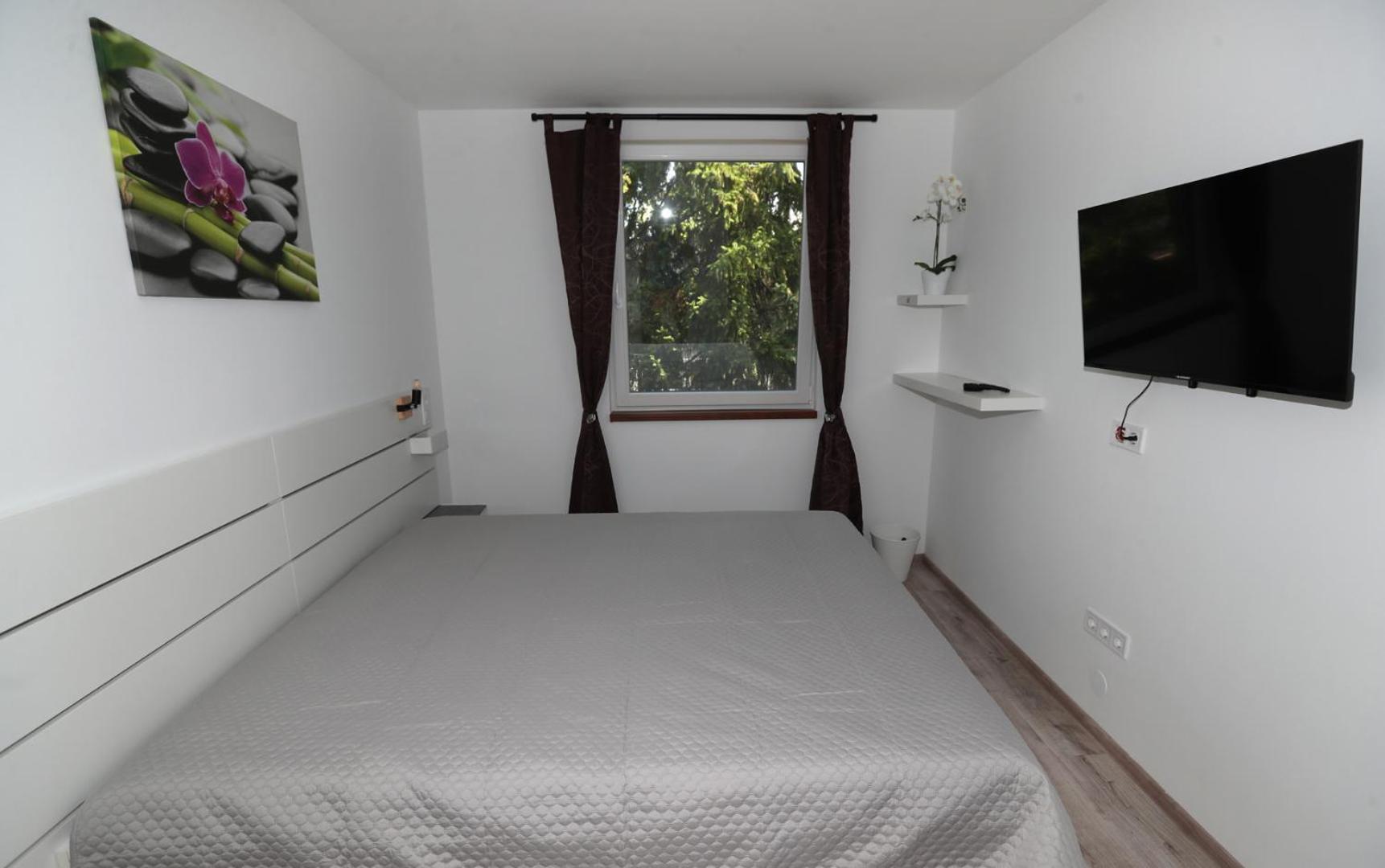 Four Flowers Apartman